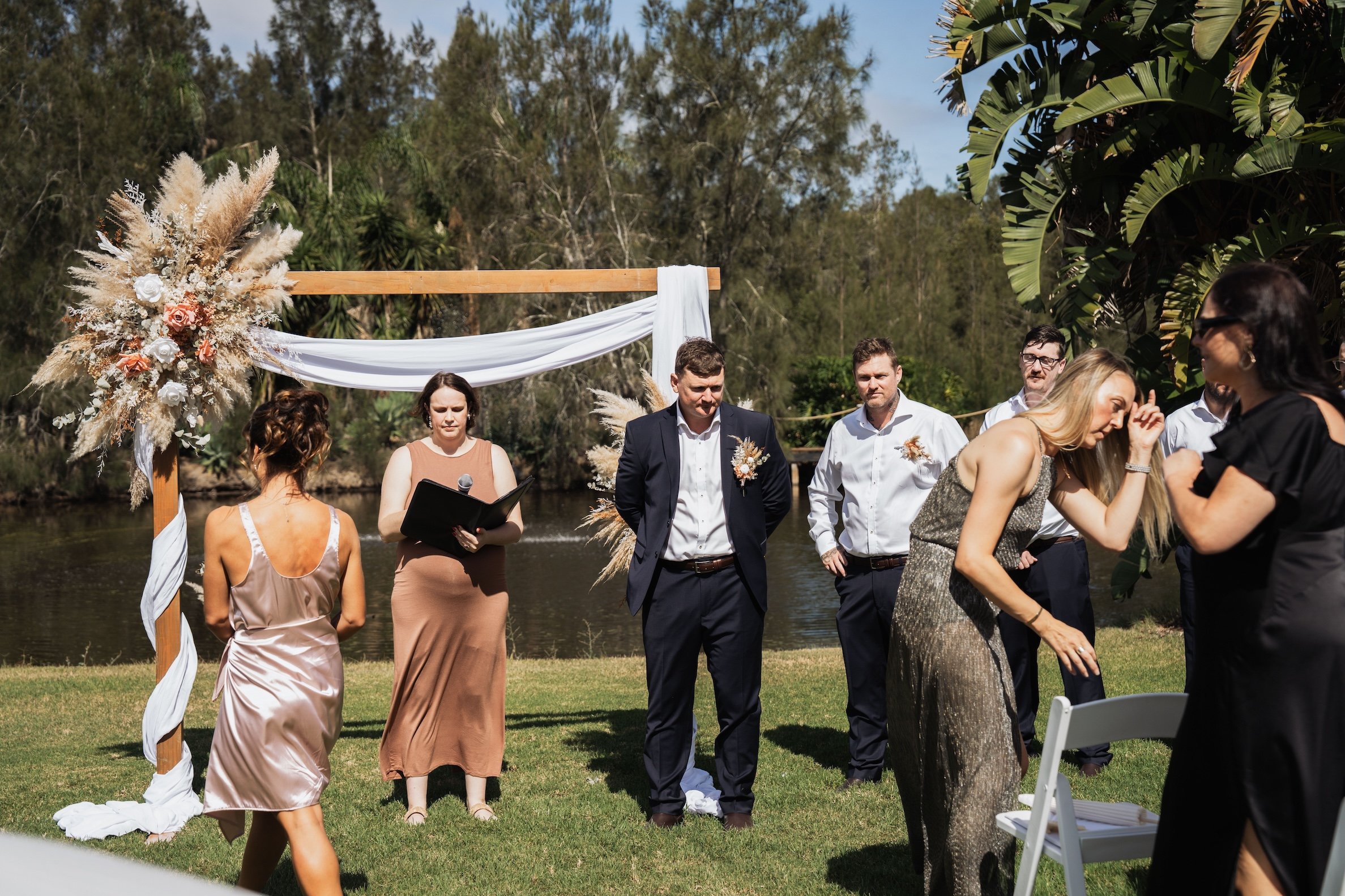 Carlie n Jonathan 00229.jpg