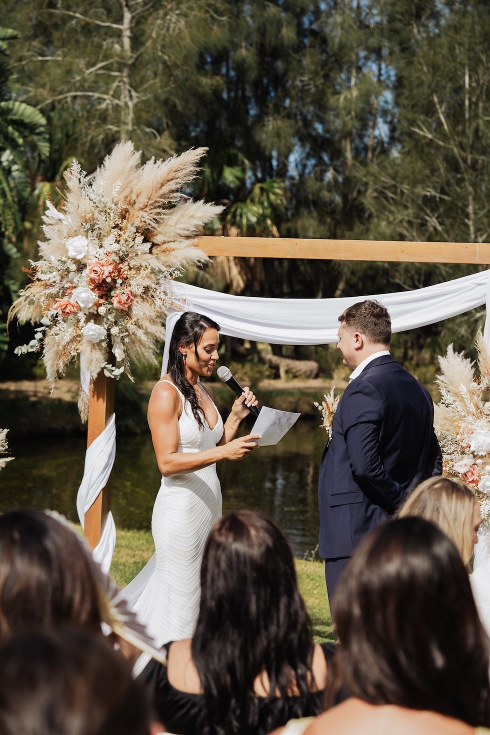 Carlie n Jonathan 00277.jpg