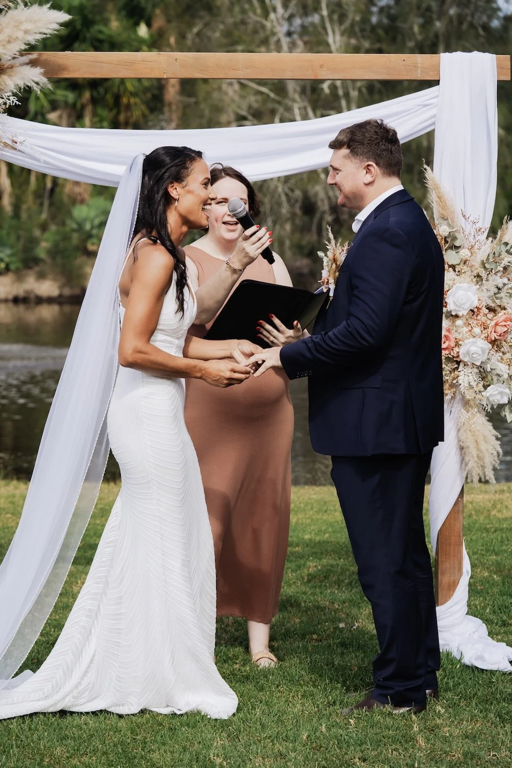 Carlie n Jonathan 00288.jpg