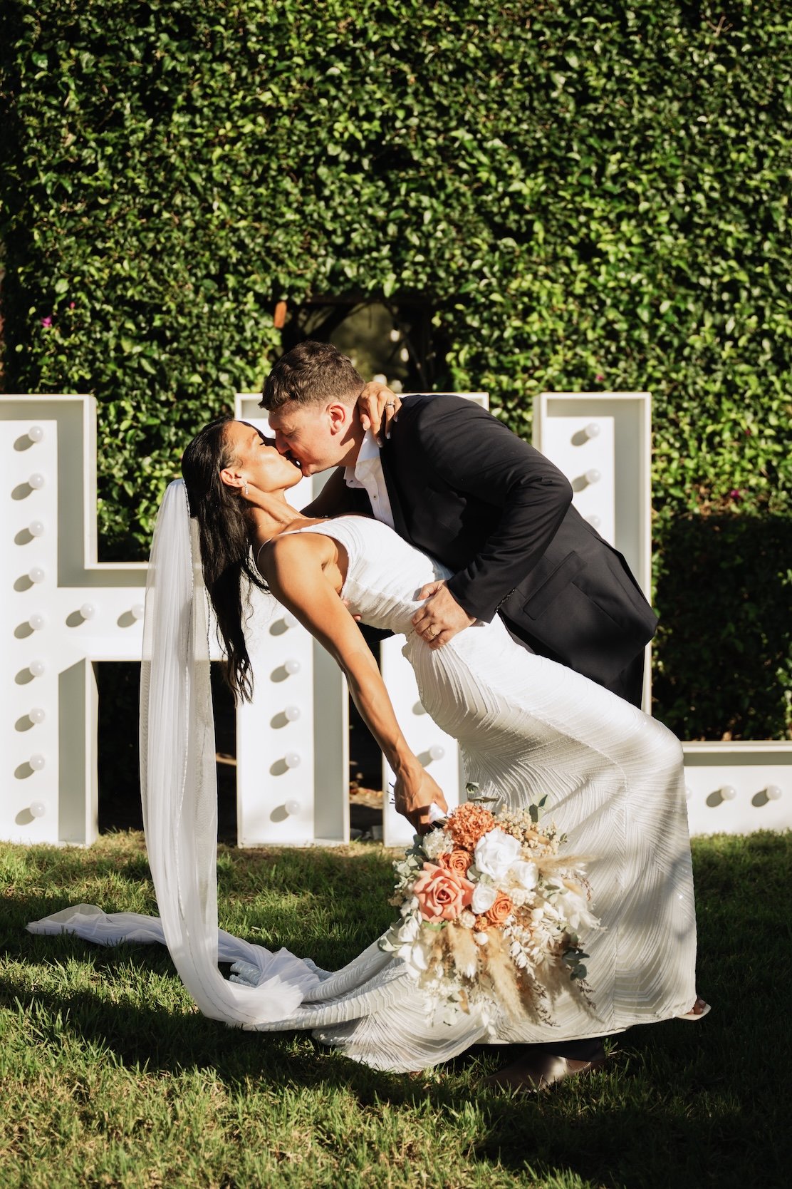 Carlie n Jonathan 00548.jpg