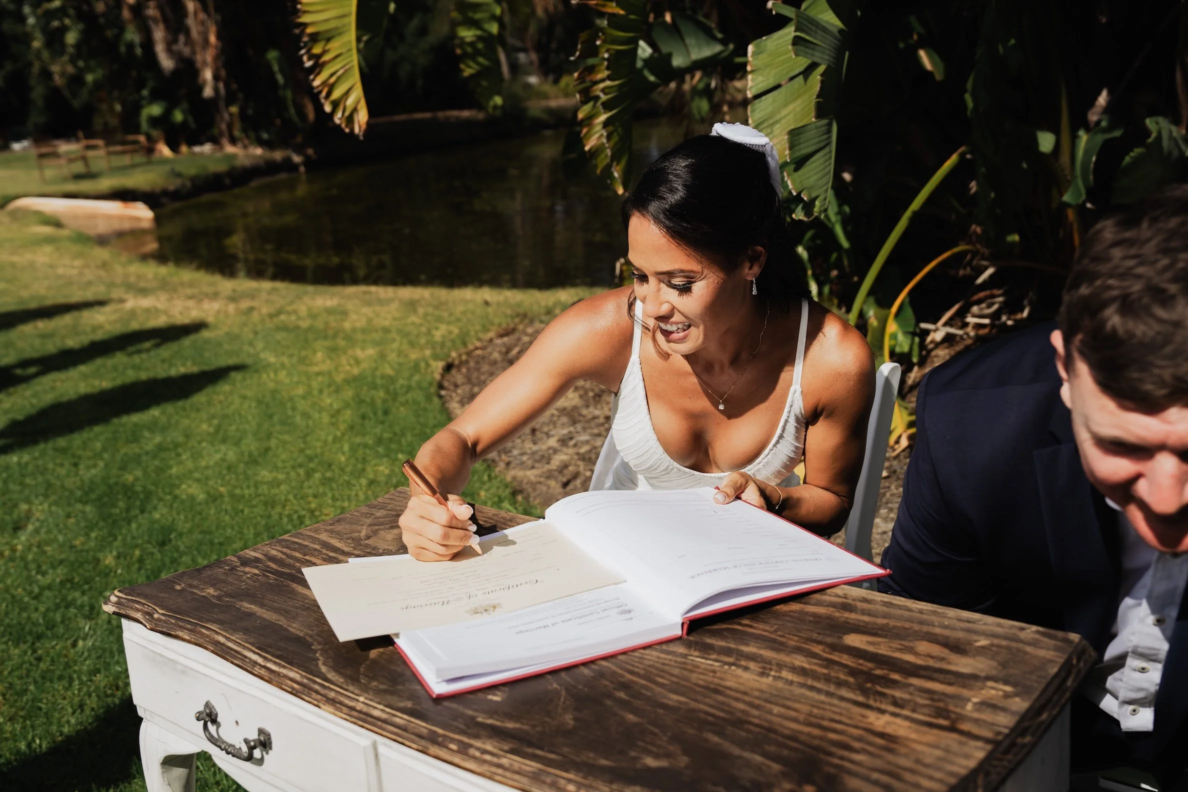 Carlie n Jonathan 00318.jpg