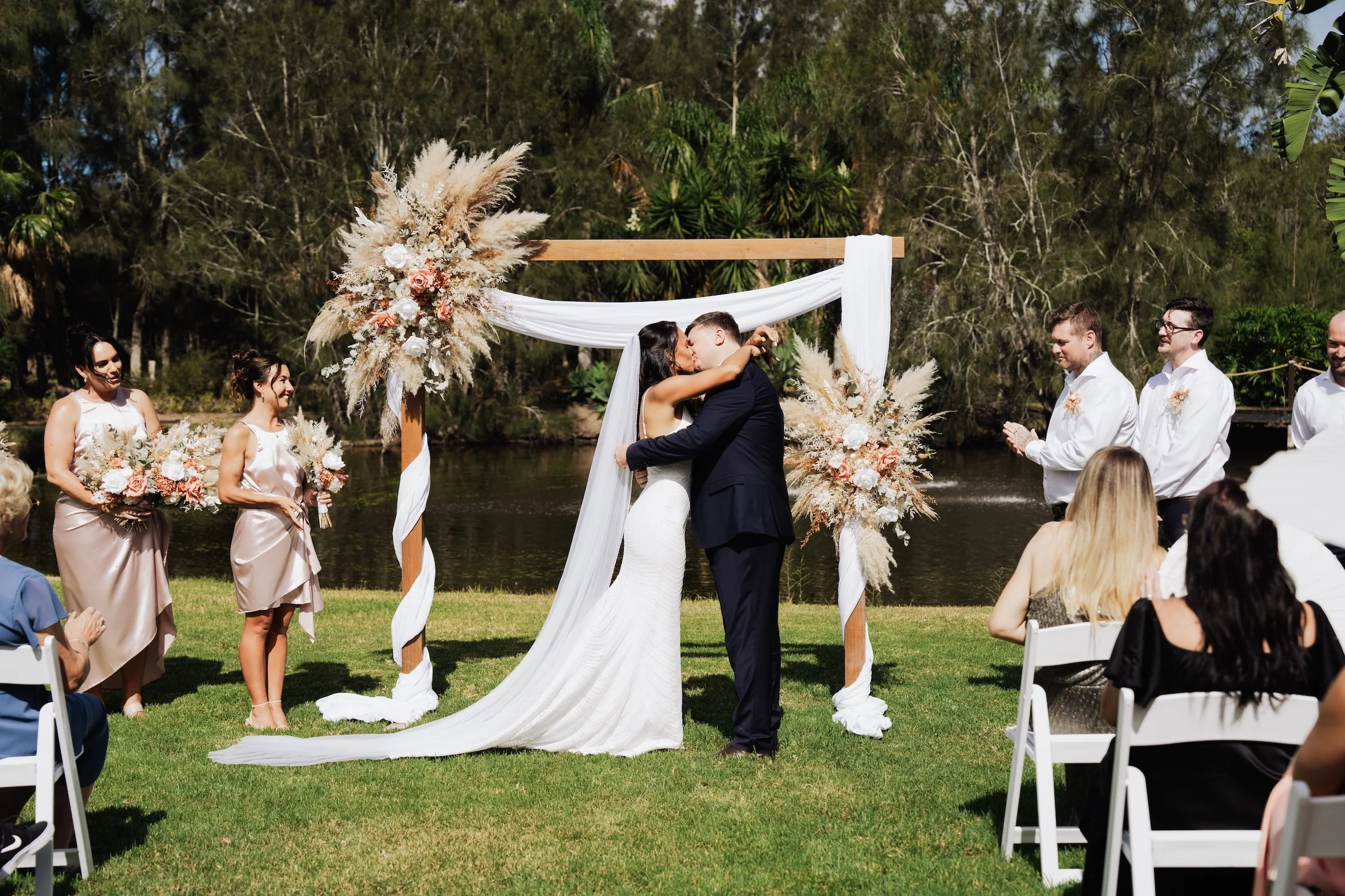 Carlie n Jonathan 00307.jpg