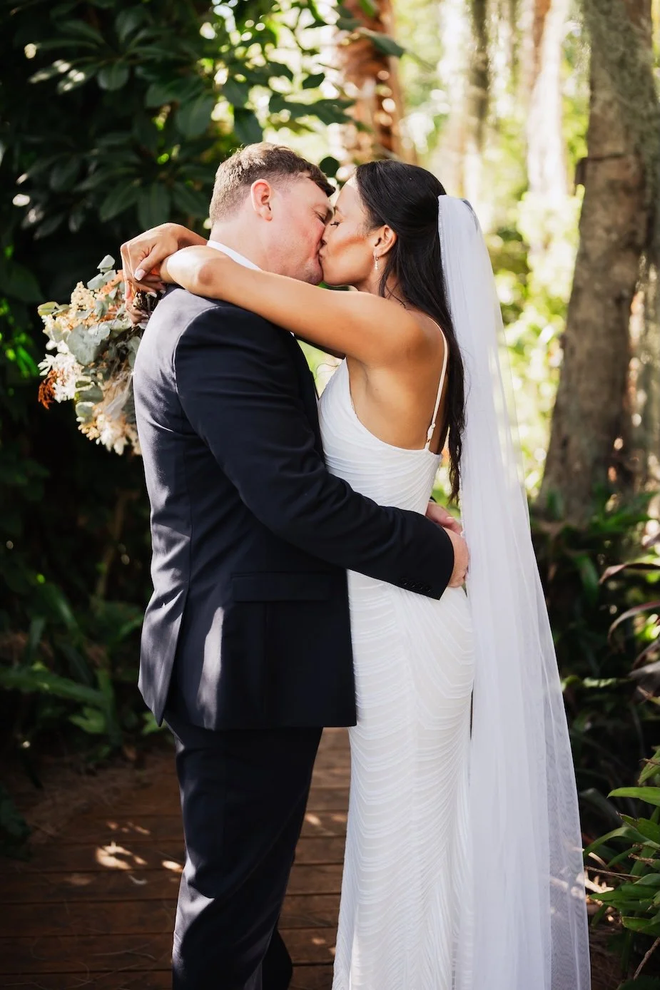 Carlie n Jonathan 00527.jpg