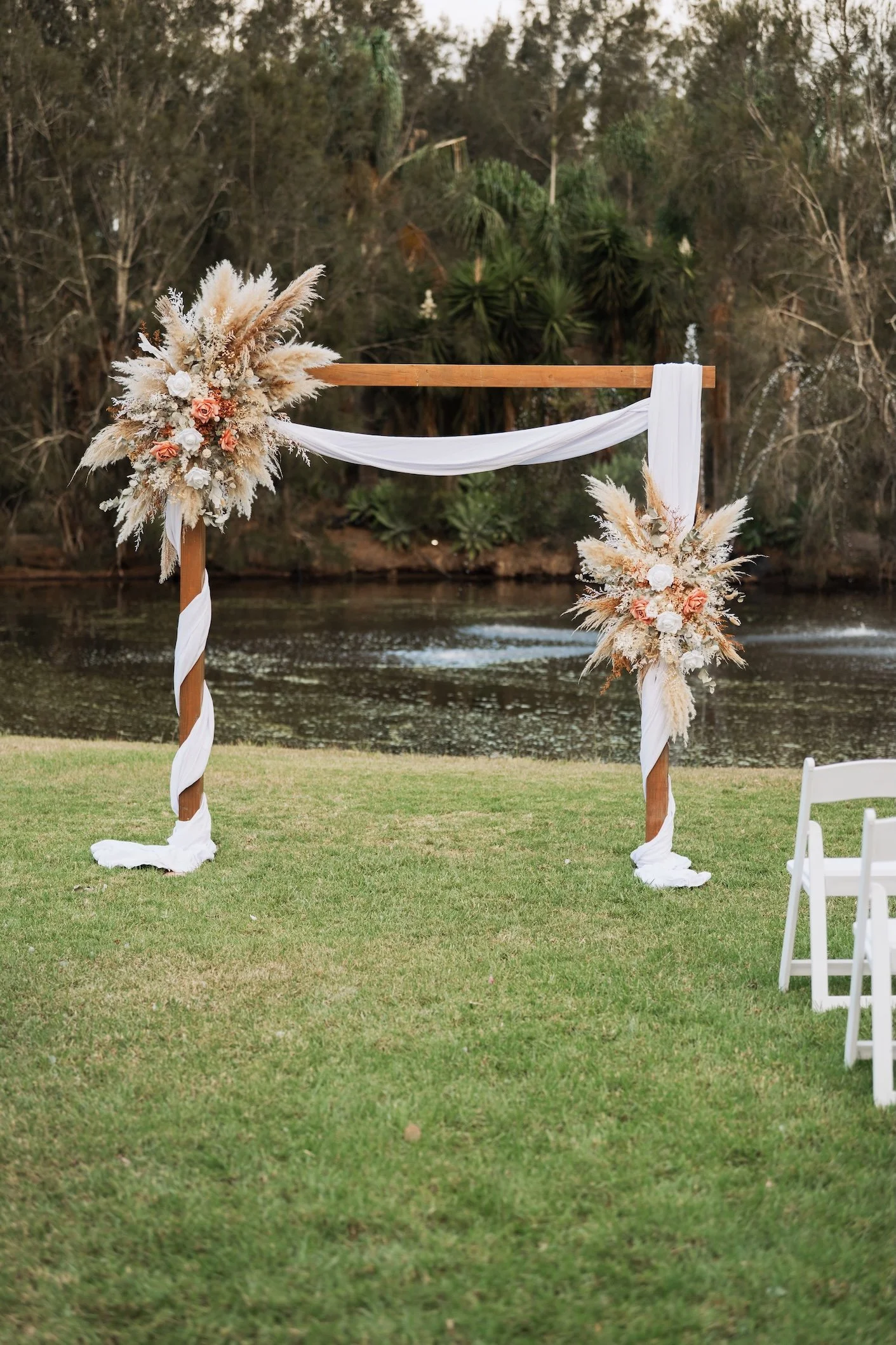 Carlie n Jonathan 00654.jpg