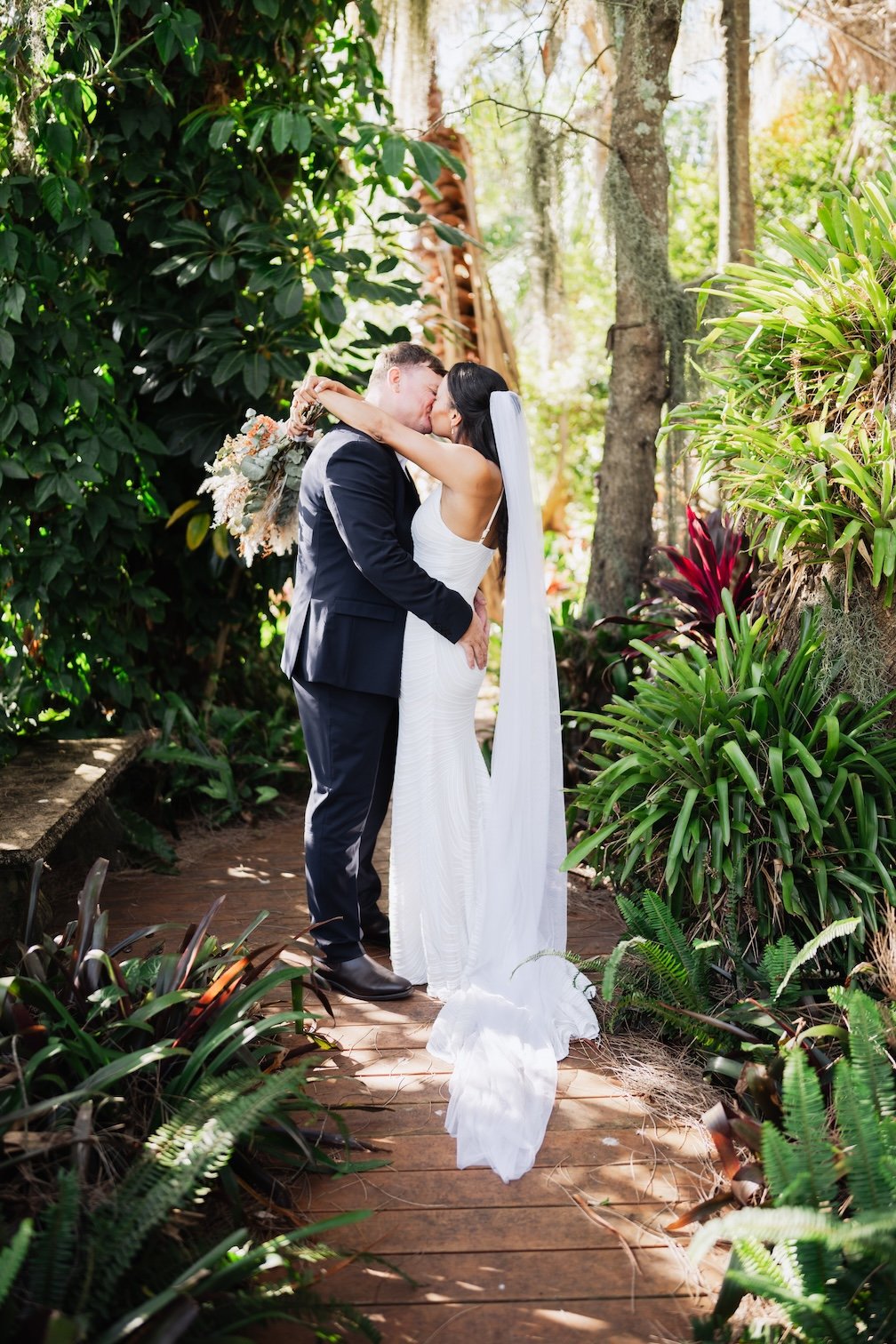 Carlie n Jonathan 00532.jpg