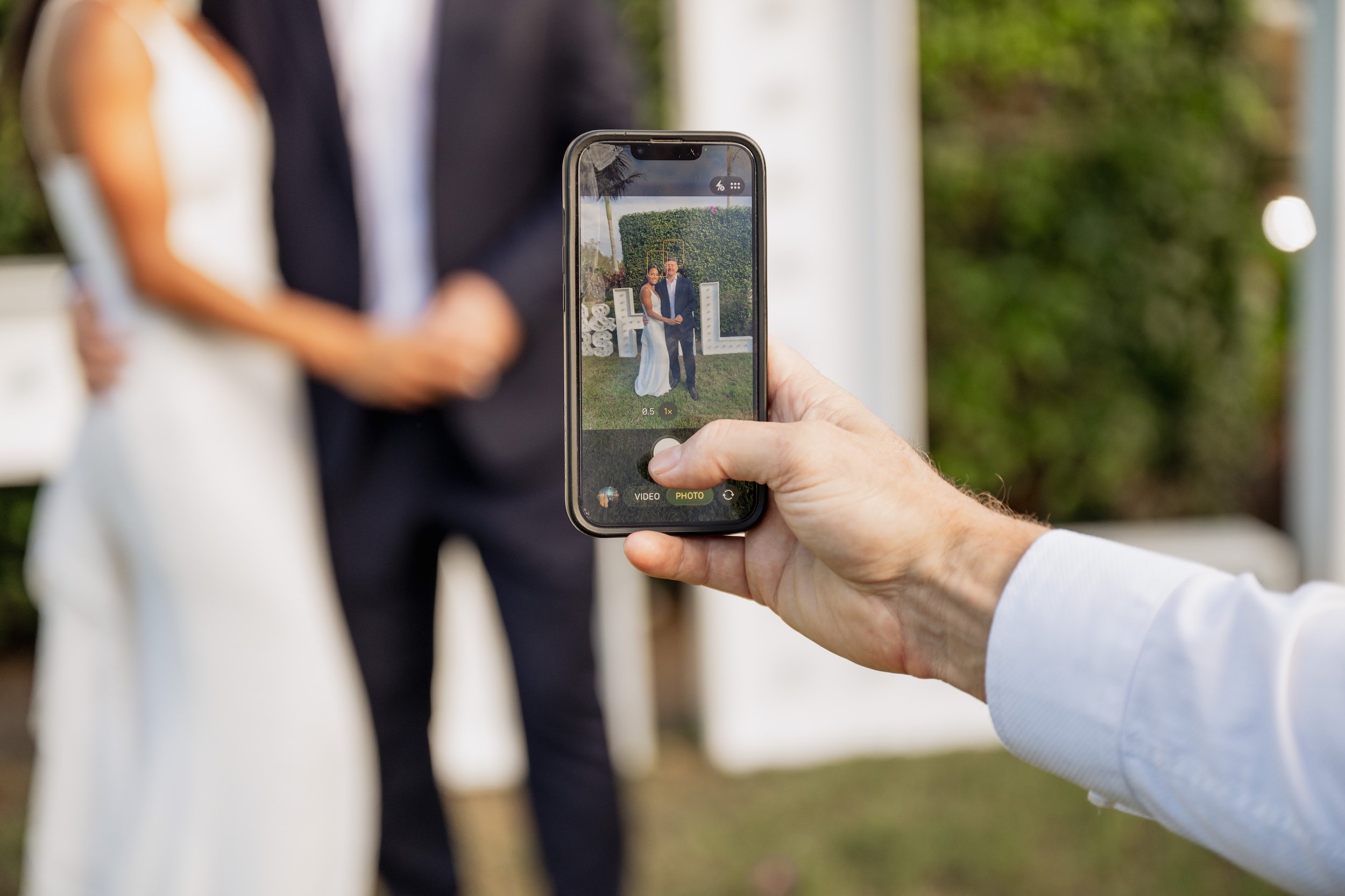 Carlie n Jonathan 00609.jpg