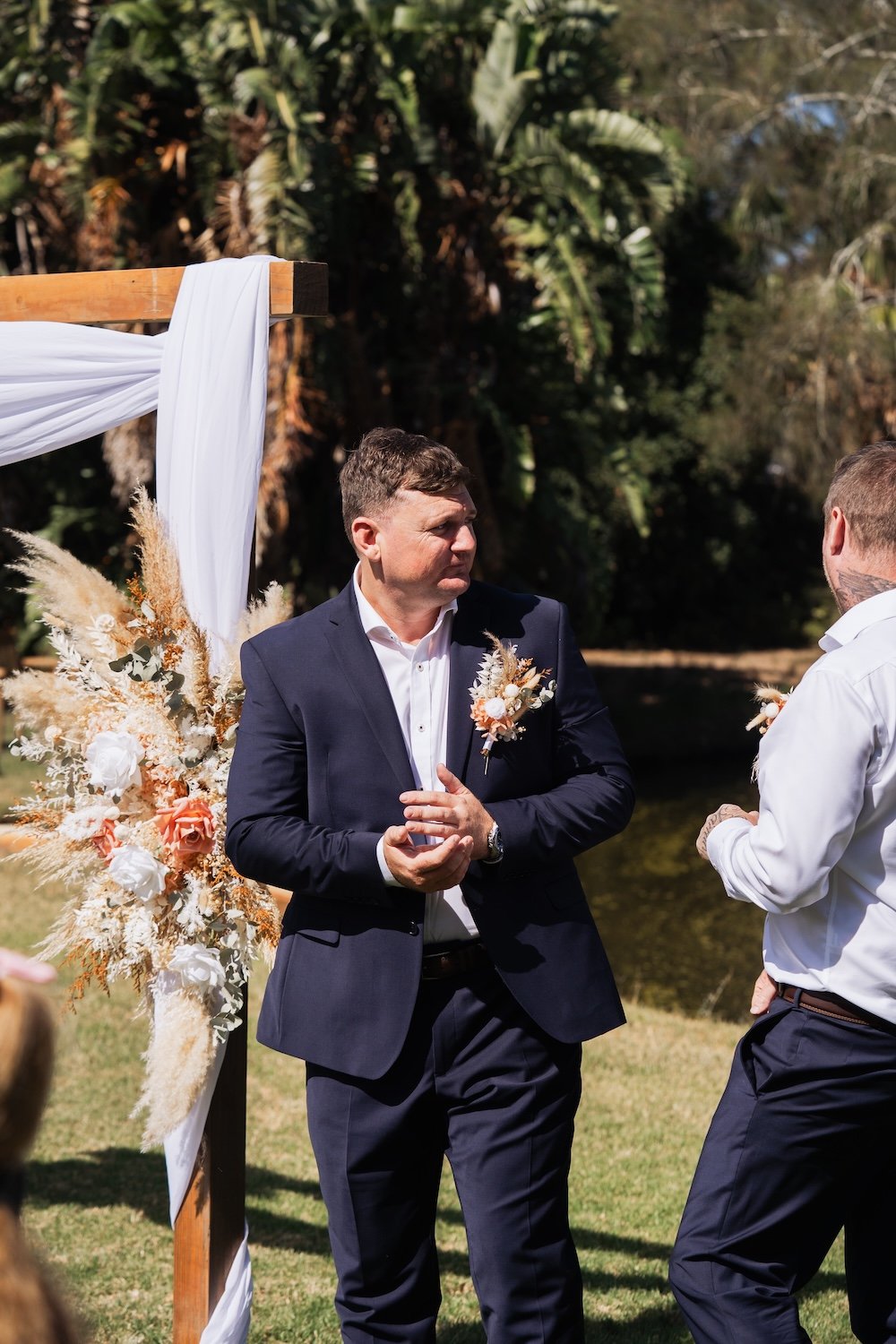 Carlie n Jonathan 00213.jpg