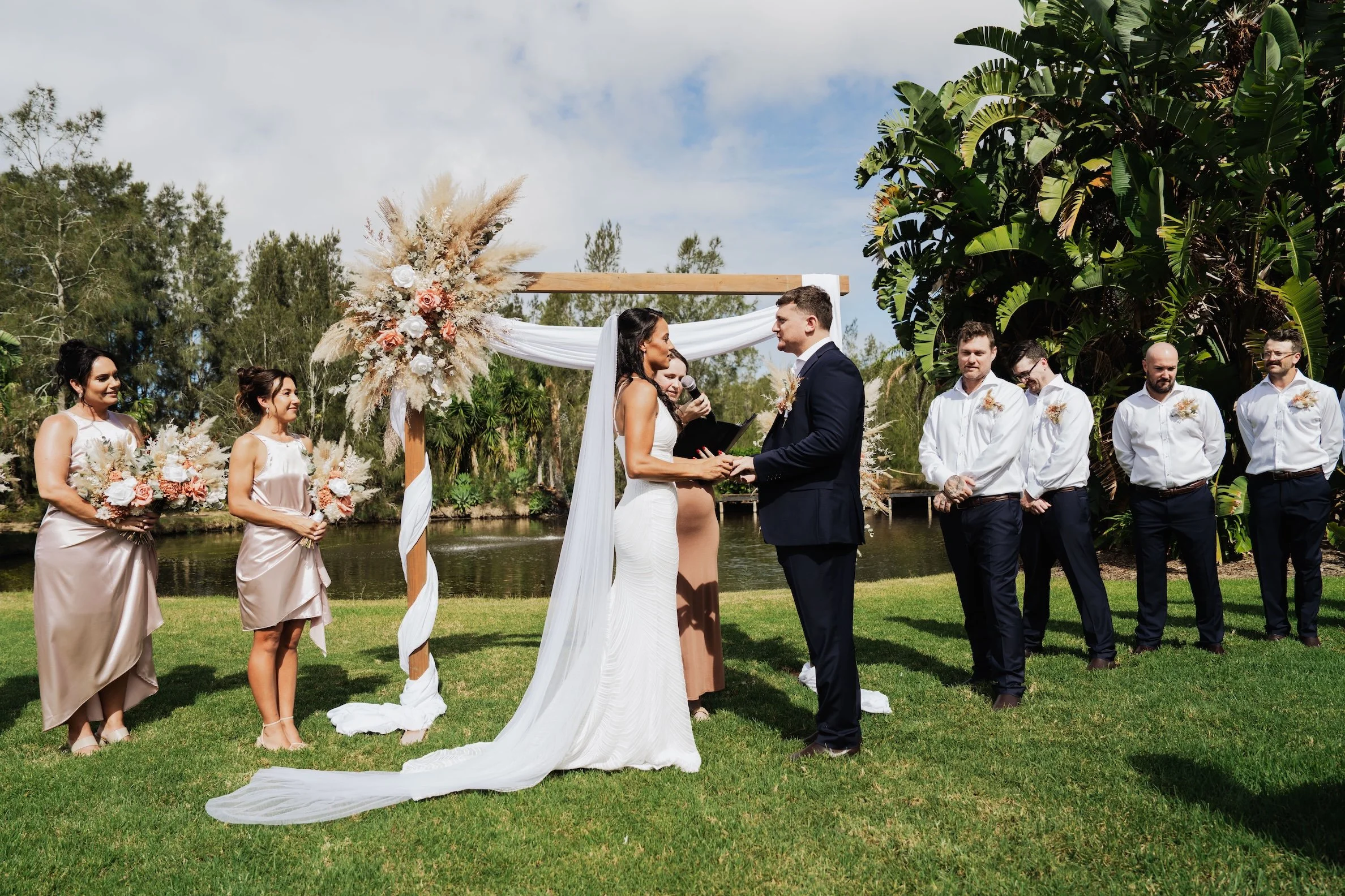 Carlie n Jonathan 00300.jpg