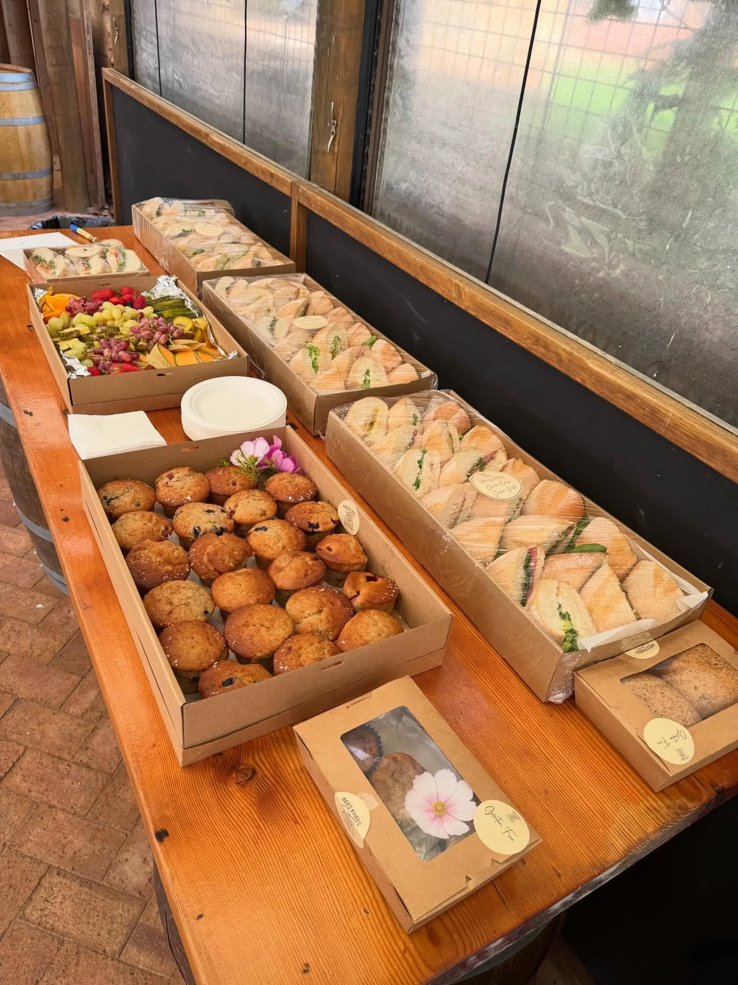 THE WEEK THAT WAS! Corporate catering @paxtonwineryweddings and Grazing baskets for 40th birthday celebrations! Perfectly accompanied with Pizzas and canap&eacute;s.
