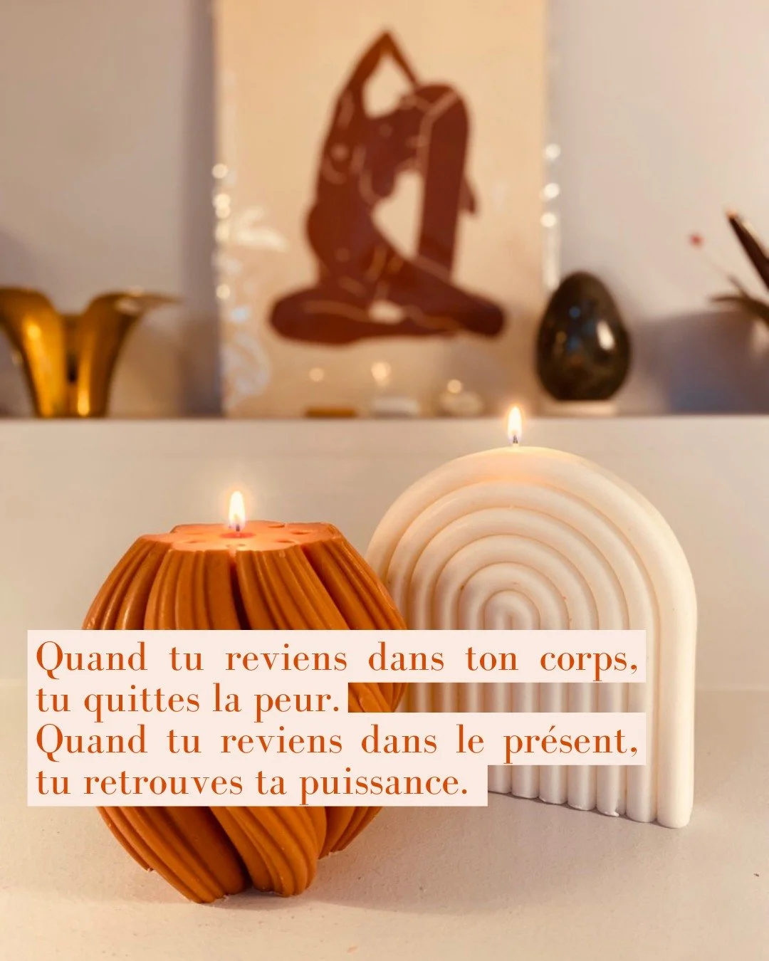 Quand tu reviens dans ton corps, tu quittes la peur.

Parce que la peur vit dans le mental&hellip;
alors que la s&eacute;curit&eacute; se vit dans la sensation.

Ce retour au corps, c&rsquo;est une pratique simple, mais profonde.

Eckhart Tolle expli