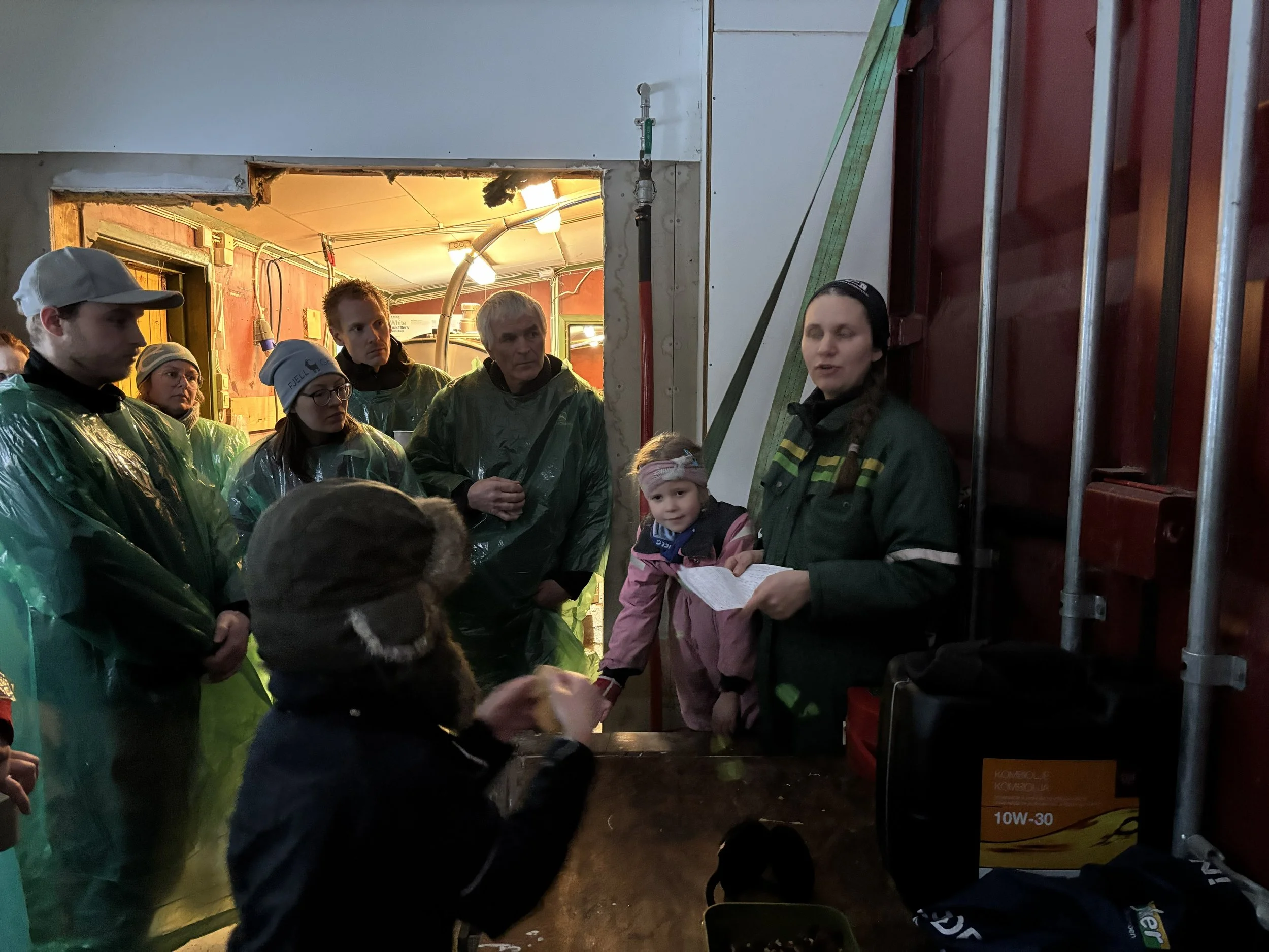  Gårdsbesøk på Hylland og Tundal gård med mobil melkerobot. 