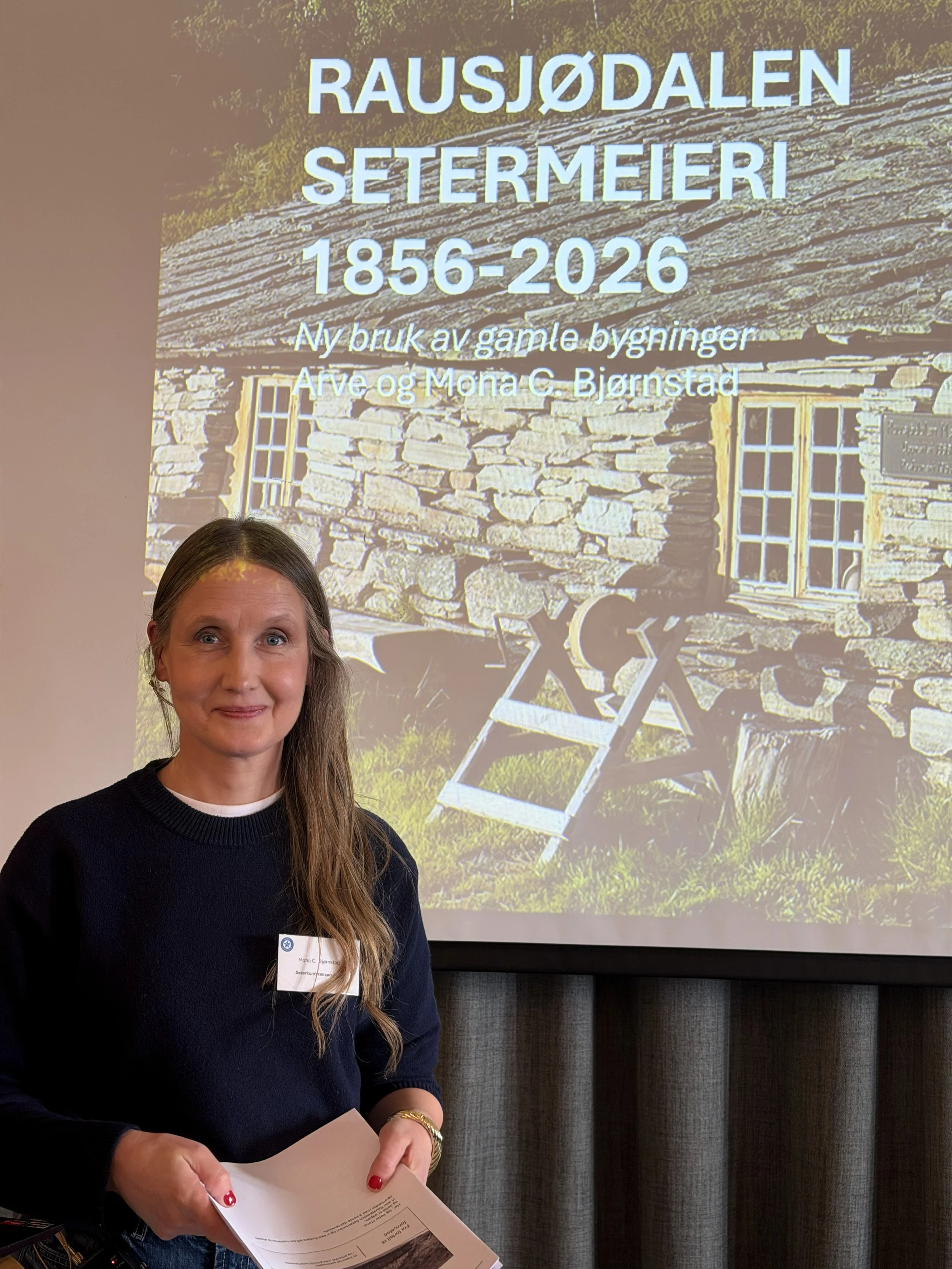  Mona Christine Bjørnstad fra Rausjøen setermeieri fortalte om ny bruk av gamle bygninger på hennes besøksseter. 