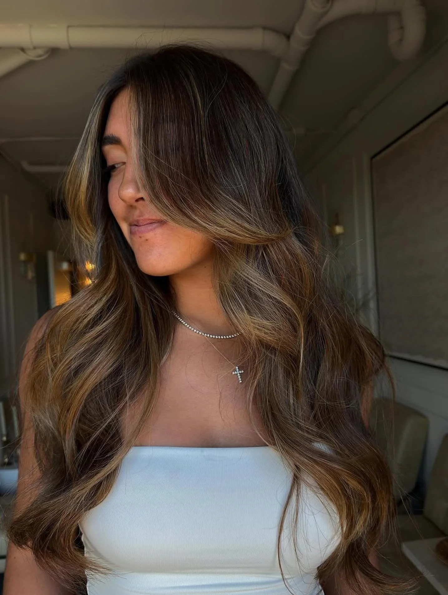 Are we kidding?? 😫 This color is EVERYTHING. 🫶🏼

#healthyhair #hairstylist #luxurysalon #brentwoodtn #nashvillehair #nashvillesalon #nashvillestylist #nashvillehairsalon #nashvillehairgoals