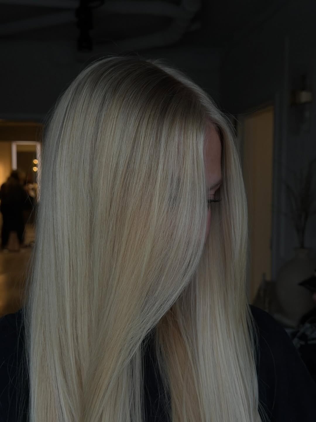 Soft, airy, effortless &mdash; this raw lift by @hairbykaseyslattery is doing exactly what it needs to do ✨

#healthyhair #hairstylist #luxurysalon #brentwoodtn #nashvillehair #nashvillesalon #nashvillestylist #nashvillehairsalon #nashvillehairgoals