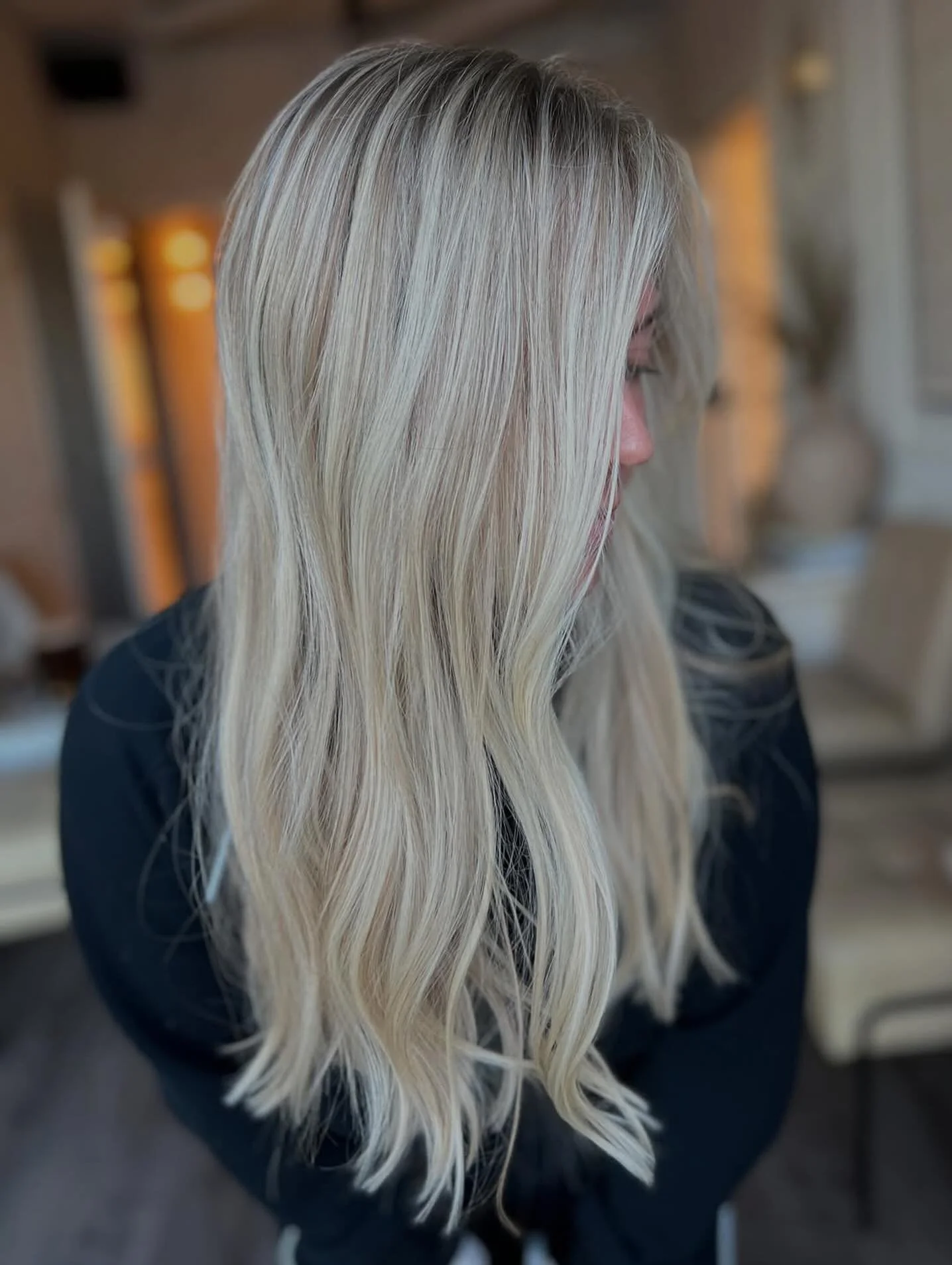 Consider this your sign to book 💫 x @marmunoz_xo 

#healthyhair #hairstylist #luxurysalon #brentwoodtn #nashvillehair #nashvillesalon #nashvillestylist #nashvillehairsalon #nashvillehairgoals
