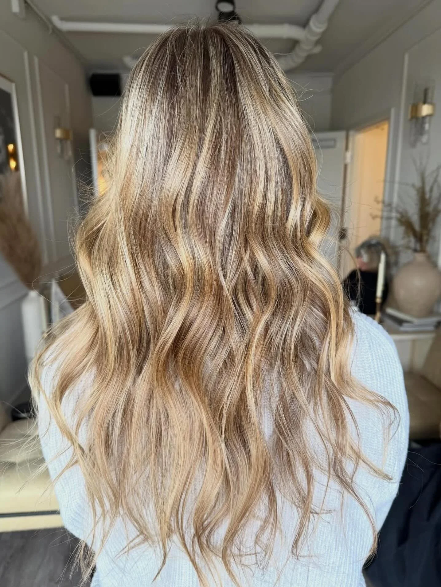 Holiday hair ready 😍 @wilderhair 

#healthyhair #hairstylist #luxurysalon #brentwoodtn #nashvillehair #nashvillesalon #nashvillestylist #nashvillehairsalon #nashvillehairgoals