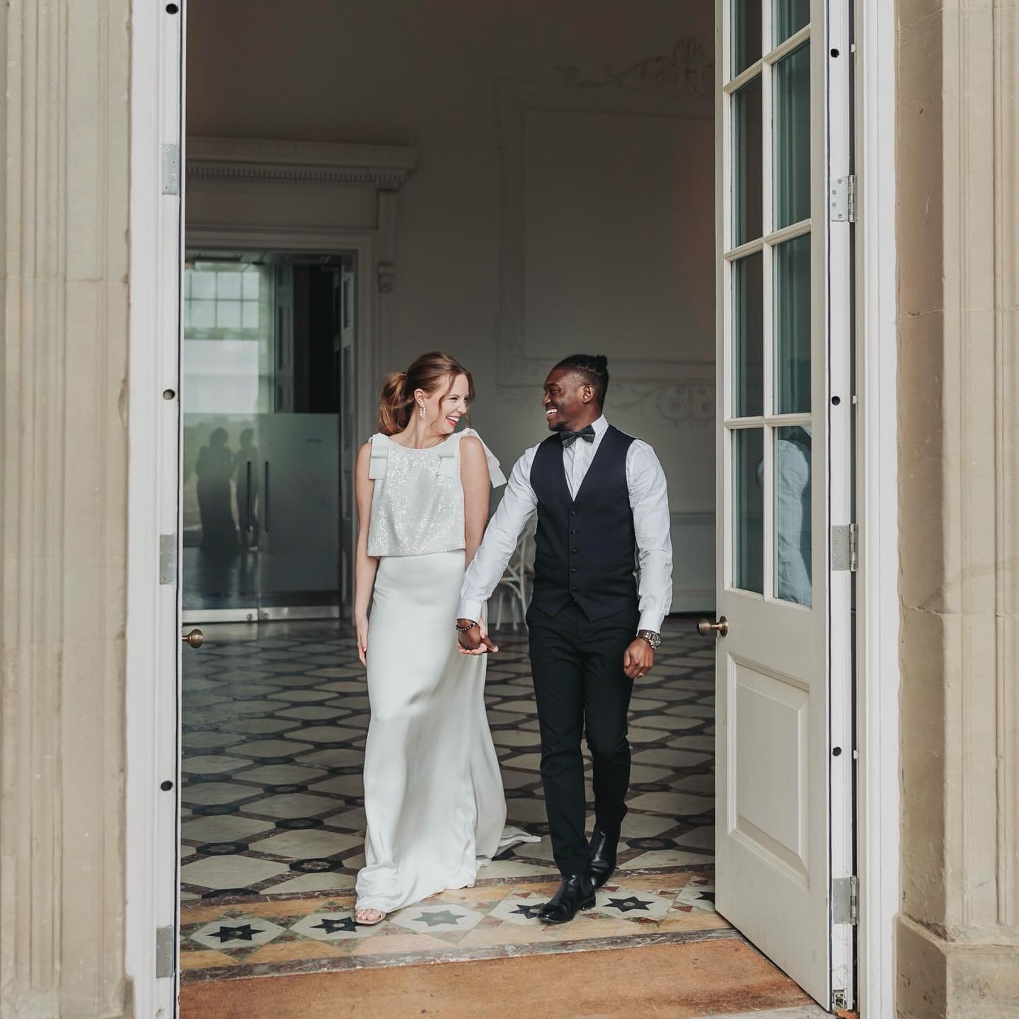 // Styled Shoot //

A fantastic way to kick off the wedding season and get back into the swing of things! A beautiful venue @compton_verney mixed with INCREDIBLE suppliers and models meant a whole heap of gorgeousness! Here&rsquo;s just a smidge! 

A