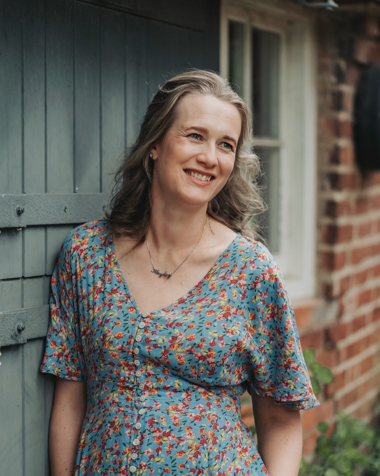 // Have you considered a celebrant?! //

Looking for a way to make your wedding day totally you and super personal? I can&rsquo;t recommend a celebrant enough! They have an amazing way of weaving your story into the ceremony, adding all your favourit