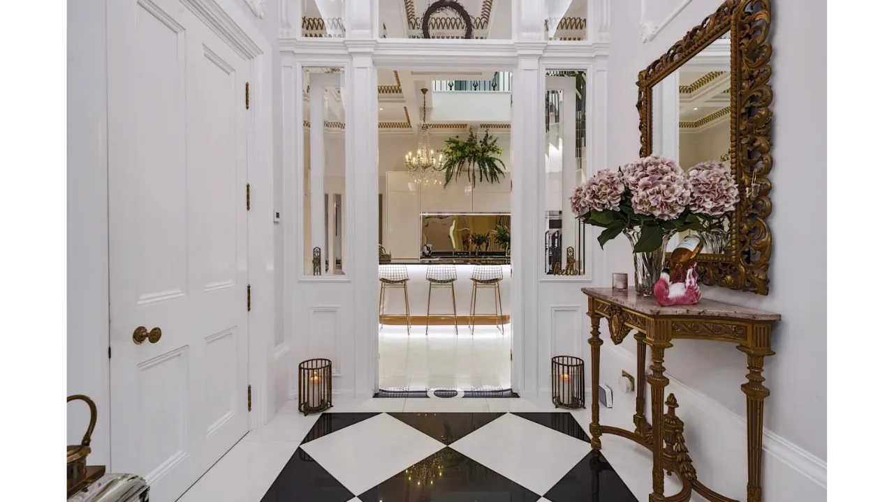 tunbridge-wells-townhouse-hallway-to-kitchen.webp.webp