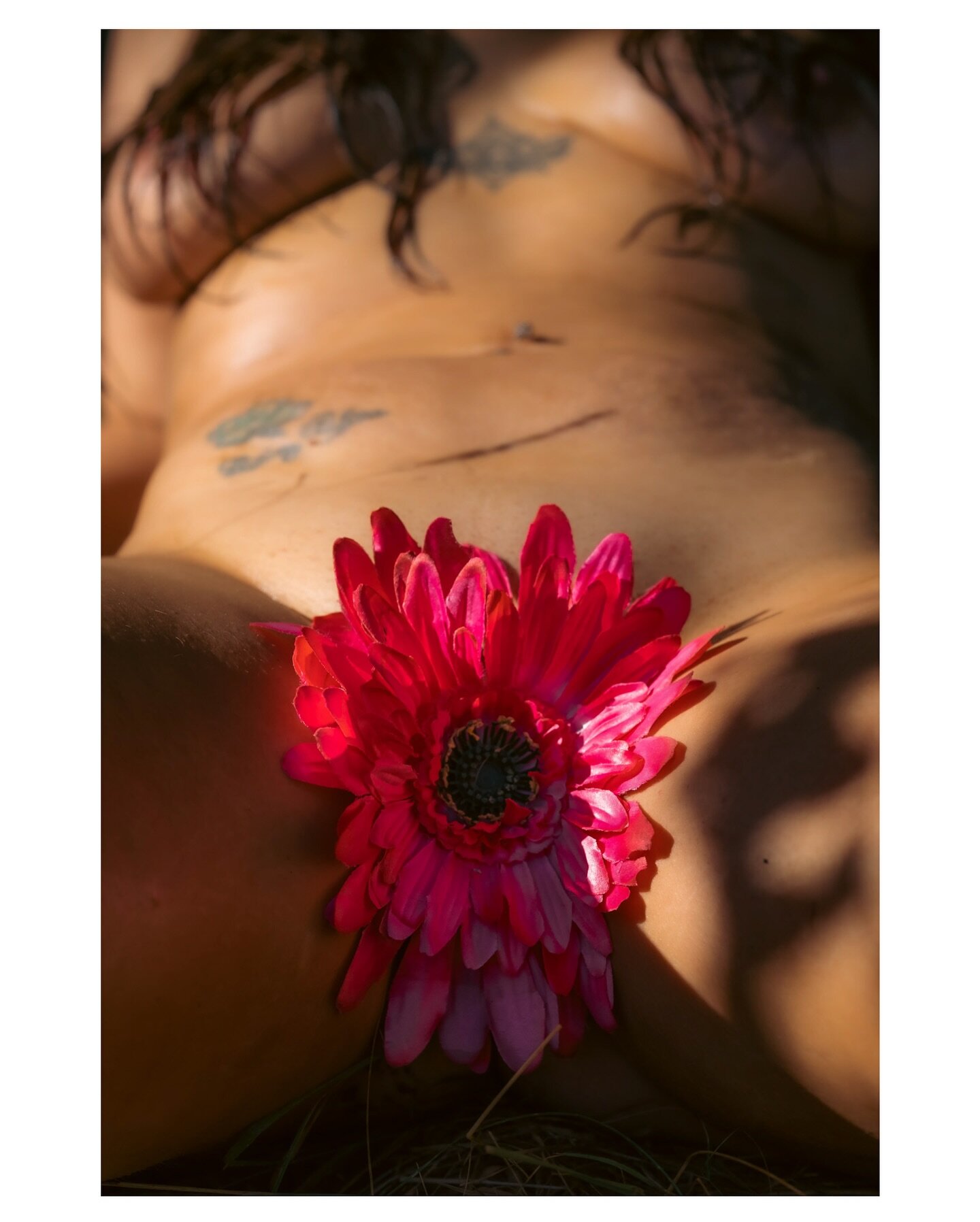 Male or female I&rsquo;ve always wanted to add body confidence to my shots. 
For me there&rsquo;s nothing more beautiful than the art of the human body. But it needs to be done well and I&rsquo;ve not had enough practice to get to that level. Search 