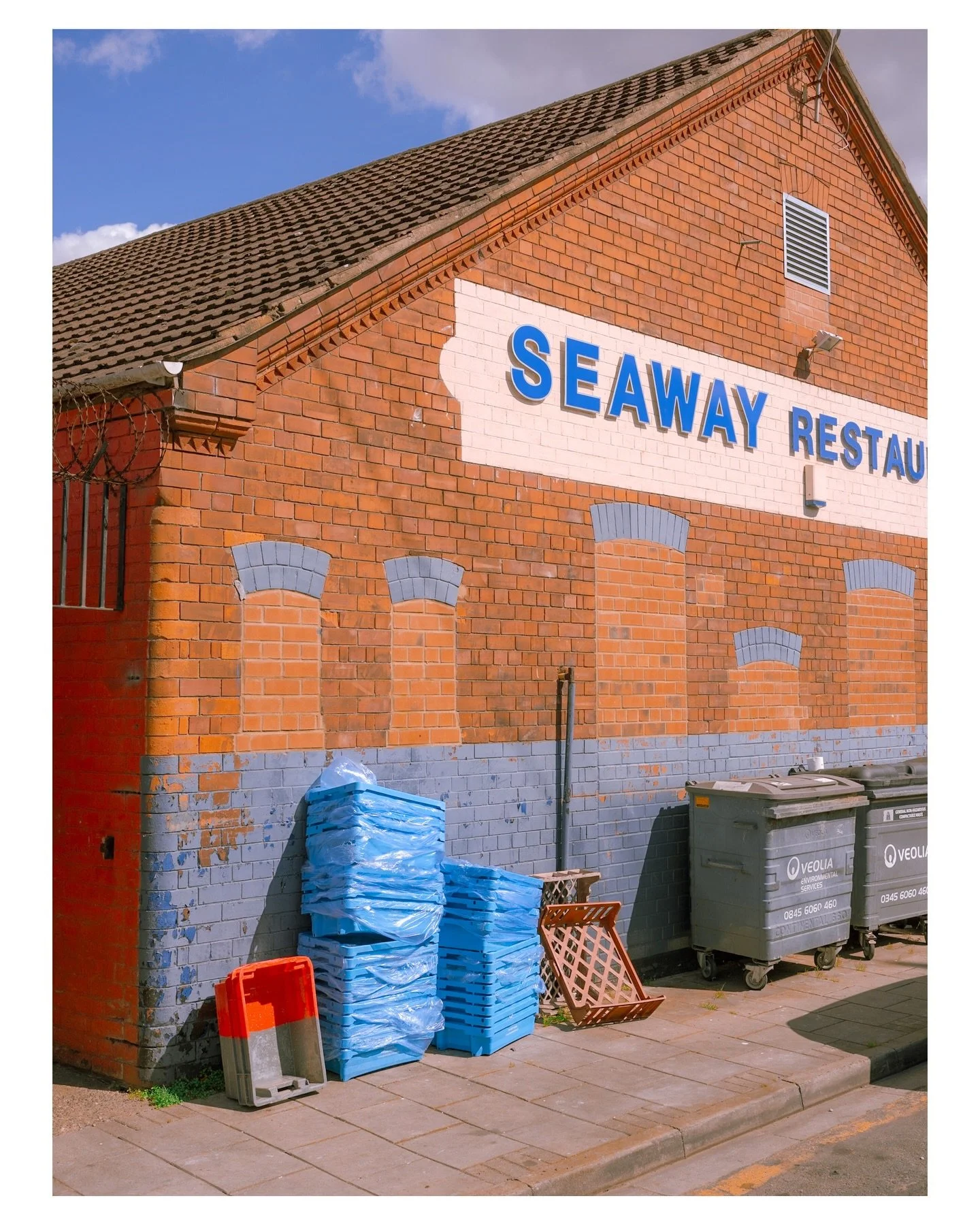 Cleethorpes details. 
It&rsquo;s quite easy to gravitate towards the sea when at a coastal town, but looking around at the details and alleys can provide some nice compositions. Shot on the GFX at a time when we could walk around in tee shirts ☀️ 

#