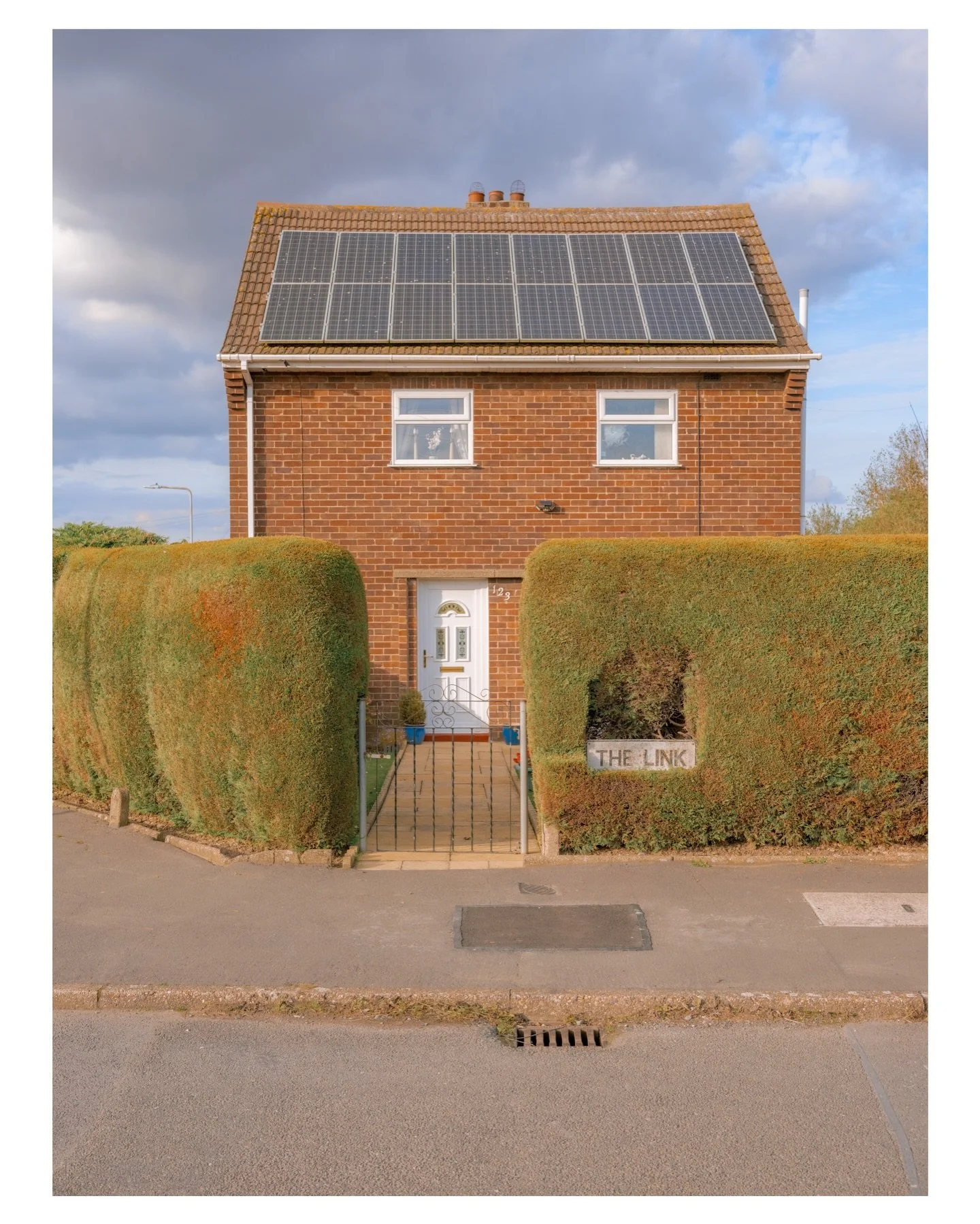 Suburbia Louth 

#thisaintartschool #subject_light