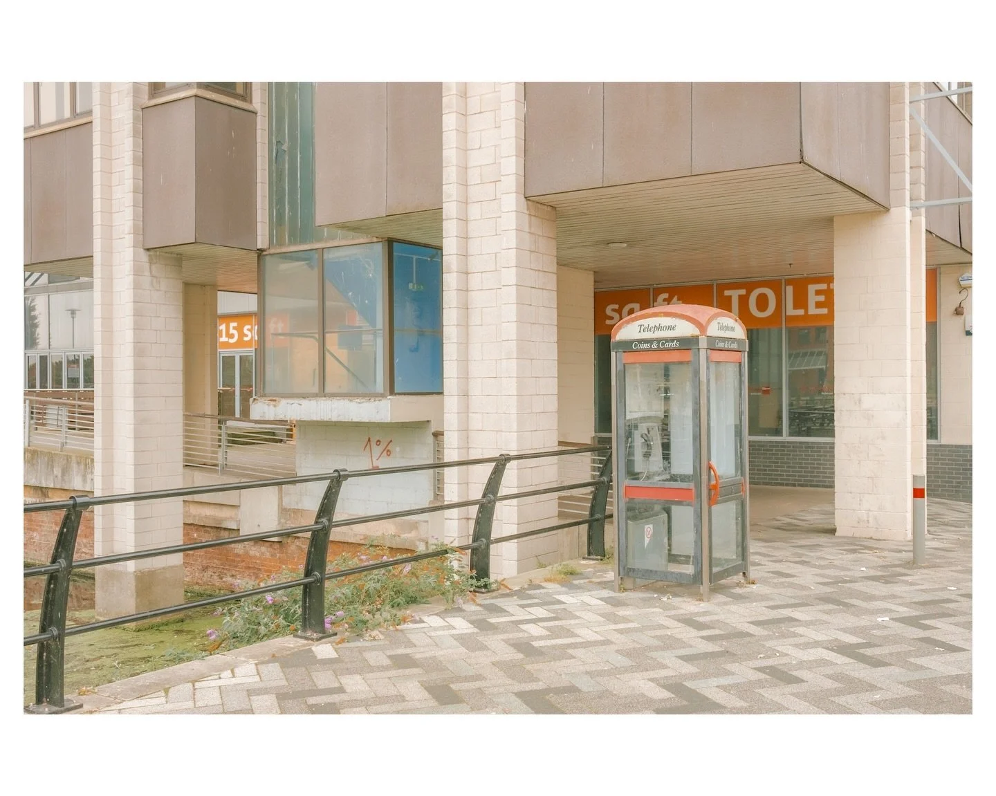 Grimsby town centre on digital 📸

#x100v📷 #newtopographics