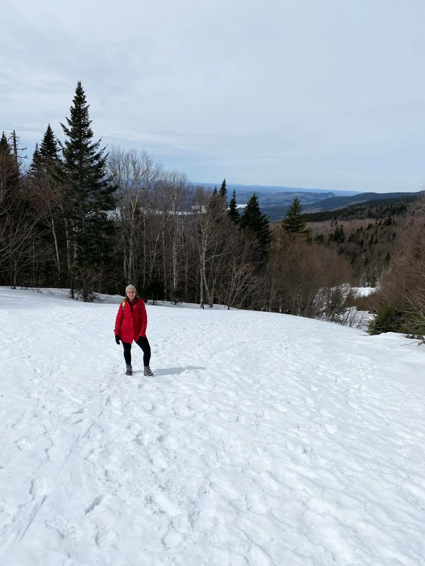 Let&rsquo;s go climb a mountain. ✌️ 

This memory deserved a spot on the feed. 15 k up and down Tremblant today with my ❤️. 

The legs were burning 🔥 

#tremblant #coupleadventures