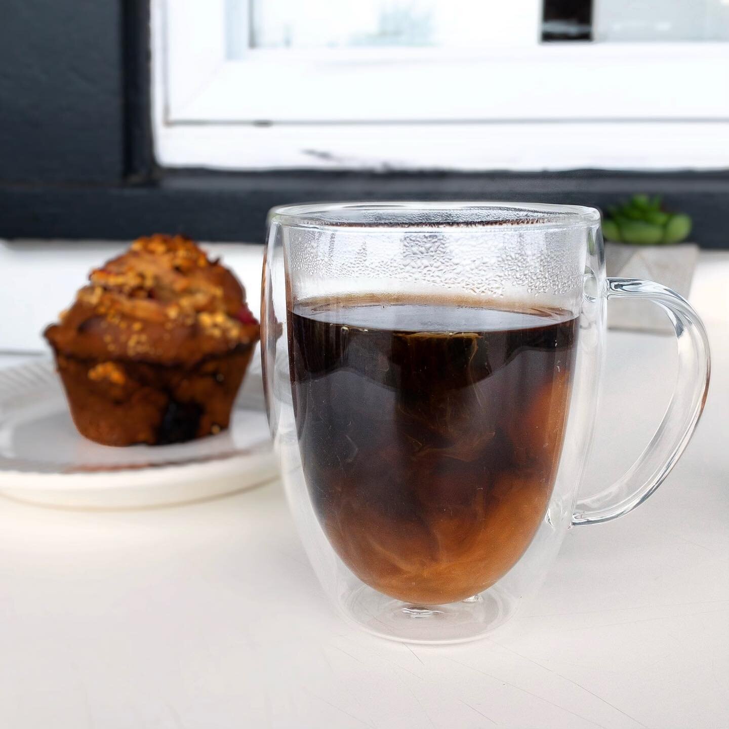 Mondays are made better when it&rsquo;s paired with our locally roasted coffee &amp; natural baked goods 😋 Come try them today!

Open until 3PM 

#cafe #locallyroasted #bakedgoods #muffinandcoffee #station33cafeandyoga #hamptonnb #discovernb
