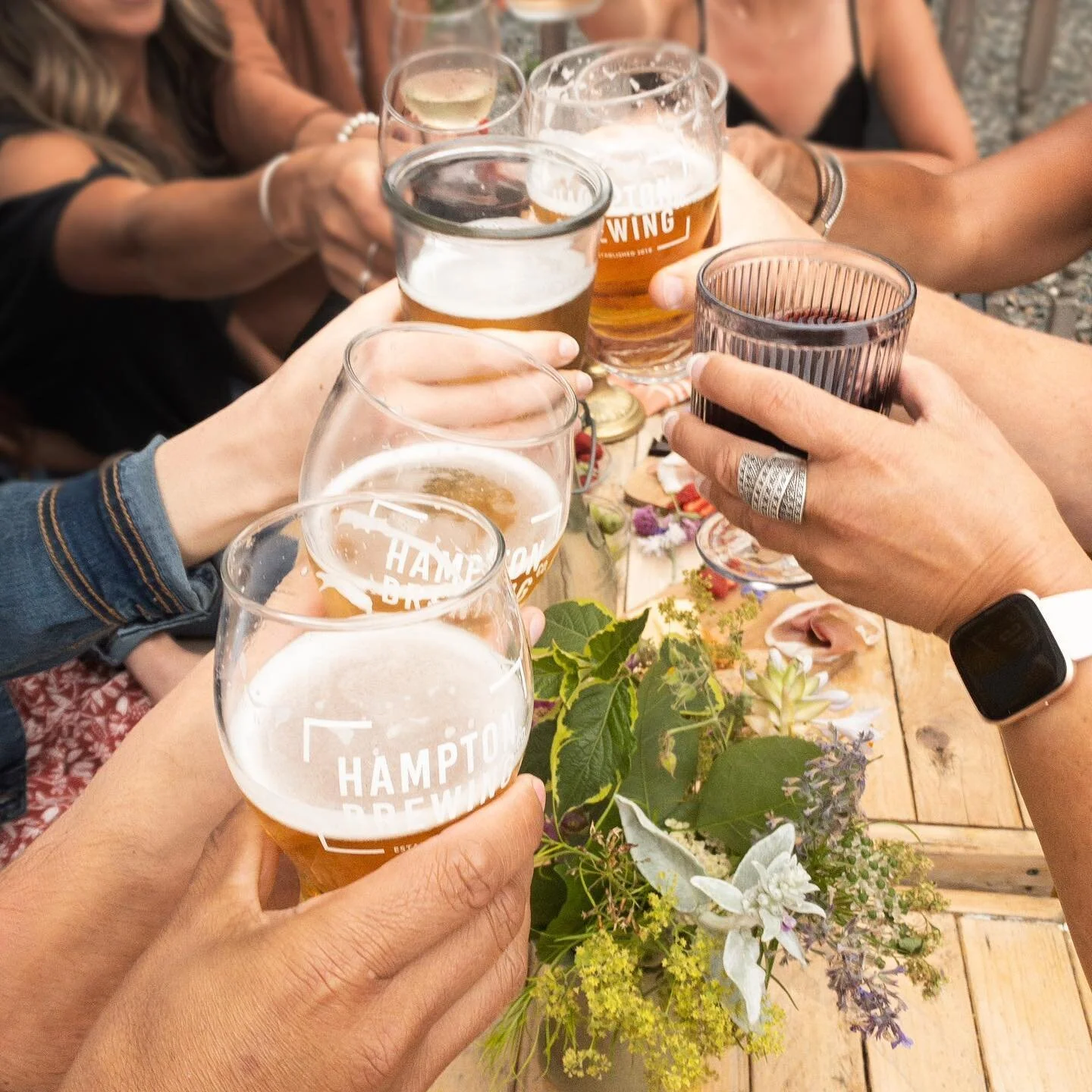 Cheers to this sunny Saturday and for being open on Sundays when you need that morning pick-me-up 😉! 

We have a new @hamptonbrewingco blackberry &amp; lime sour on tap called &ldquo;chameleon&rdquo;

Open today until 3PM &amp; open tomorrow from 10