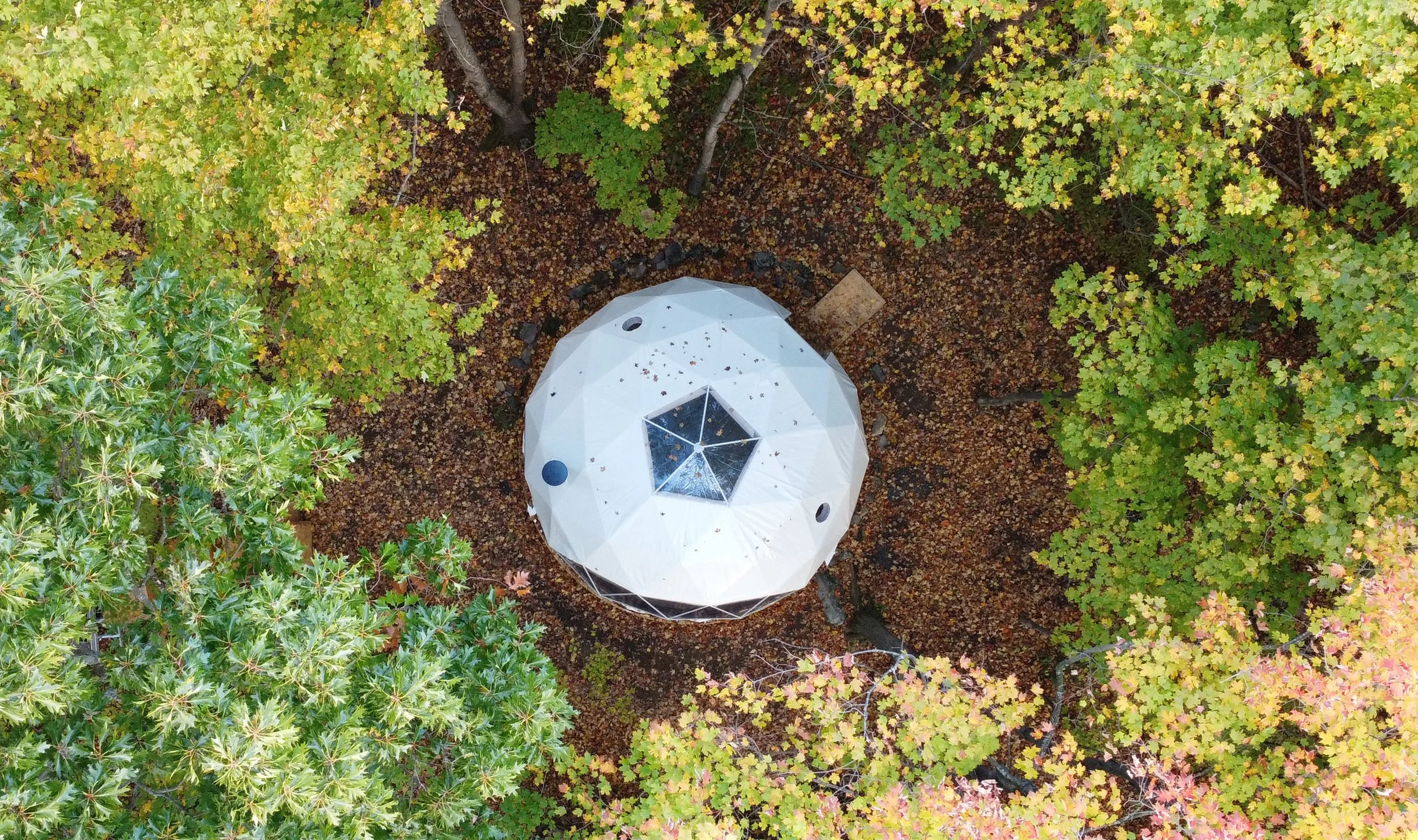 Escape to your very own off-grid private retreat in Nature!