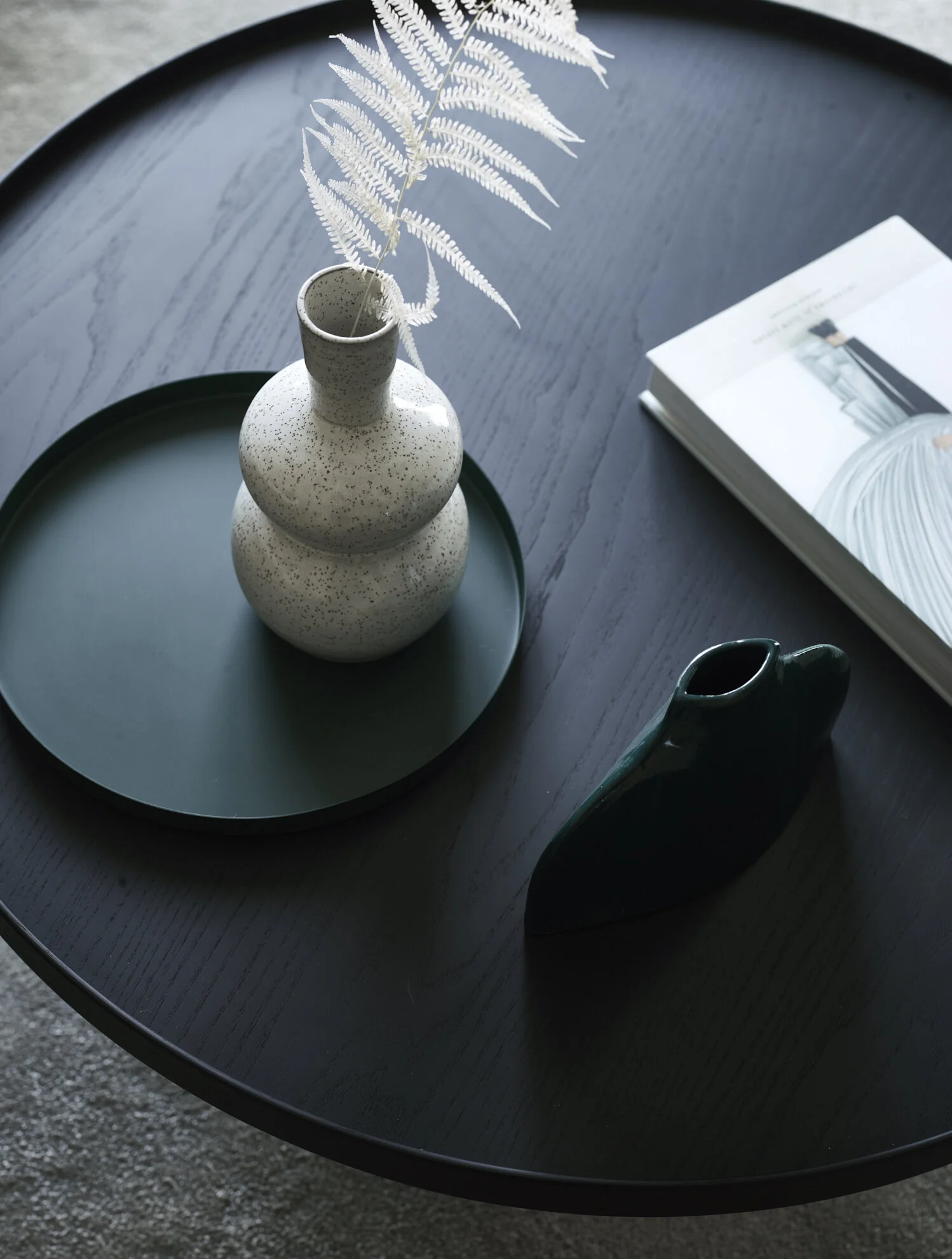 LOW_GREEN_LIVING_DETAIL_.jpg
