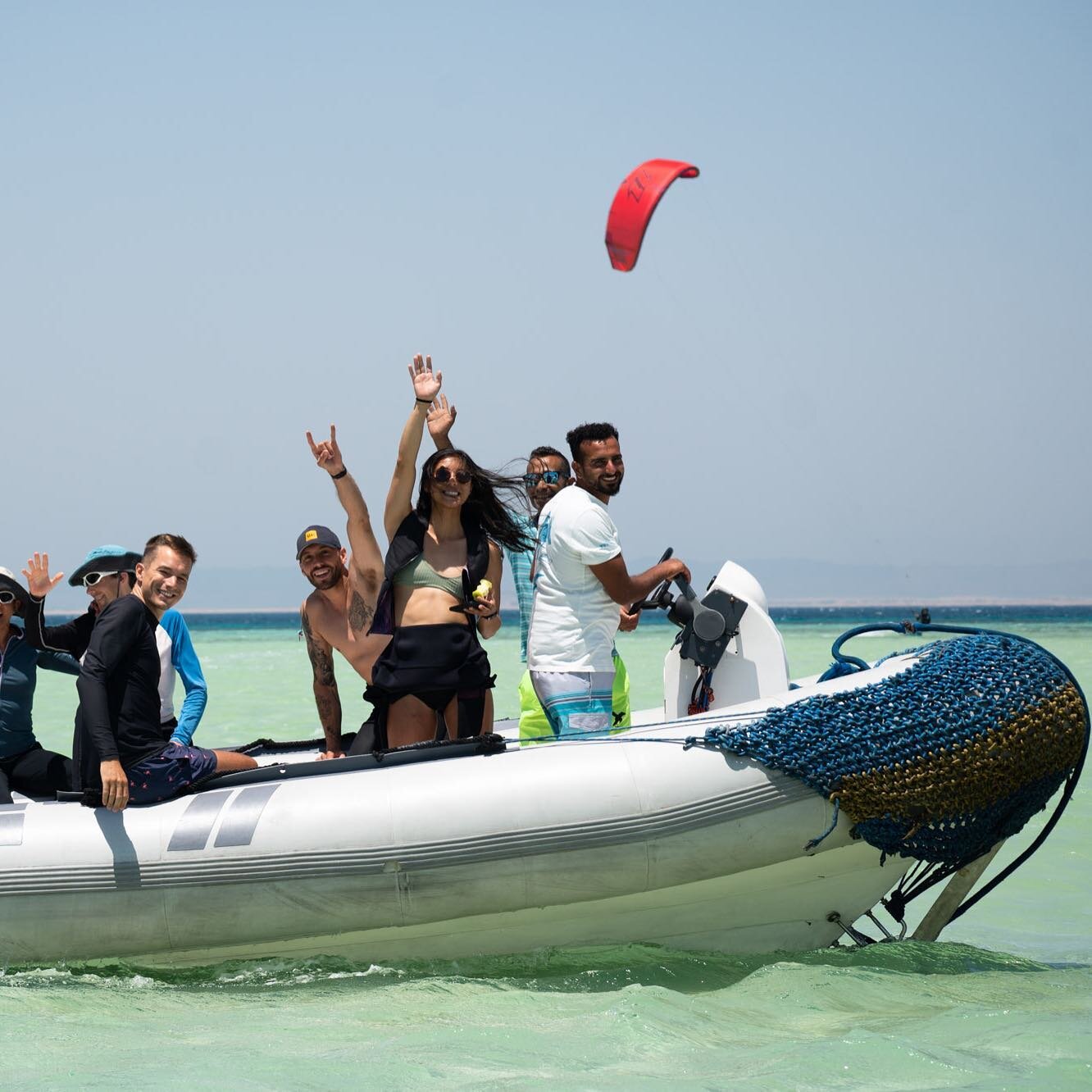 Your taxi to the Kitespot 🚖 

We kitesurf from sunrise to sunset on the kitecruise in Egypt, only stopping for some food in between. Guaranteed the most time on the water you can get in a week!

#egypt #kitecruise #redsea #kitesafari #theriderexperi