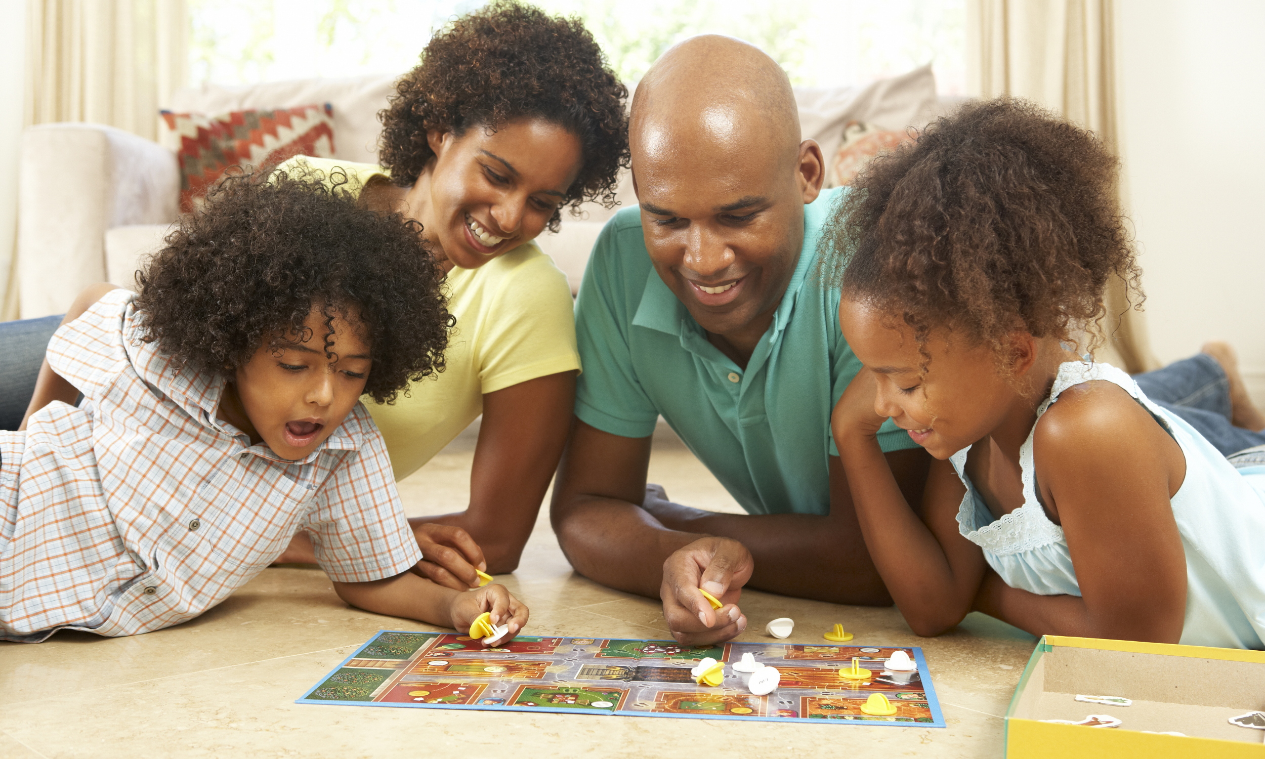 Family Game Nights: Bonding Beyond Screens