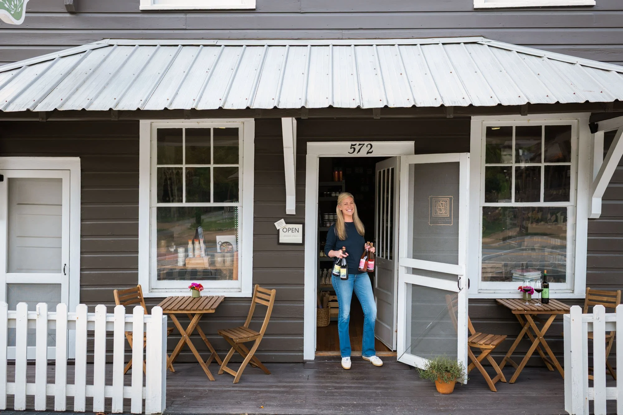 La Poste All-Natural Wine Shop