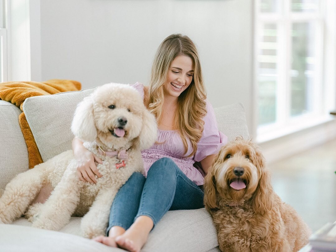 Easy like Sunday mornings with my girls 🐶🤍🐶
.
.
.
#detailsanddaydreams #DandDEvents #htx #htown #houston #houstonweddings #houstonweddingplanner #houstonevents #houstoneventplanner #houstonplanner #houstonlifestyle #houstonparties #eventplanner #e