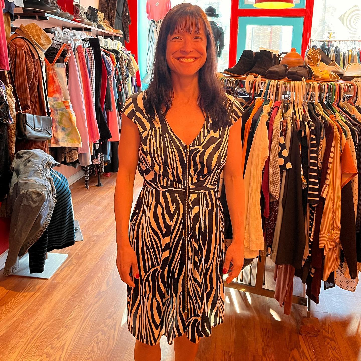 Happy Friday from Megan and a small adjustment to hours today! Open 2-6! Don&rsquo;t forget tonight is the first @merchantvillemarketoffcentre! ✌️
.
.
.
#secondhand #shopmerchantville #peak #peaking #secondhandclothes #secondhandfashion #selflove #fi
