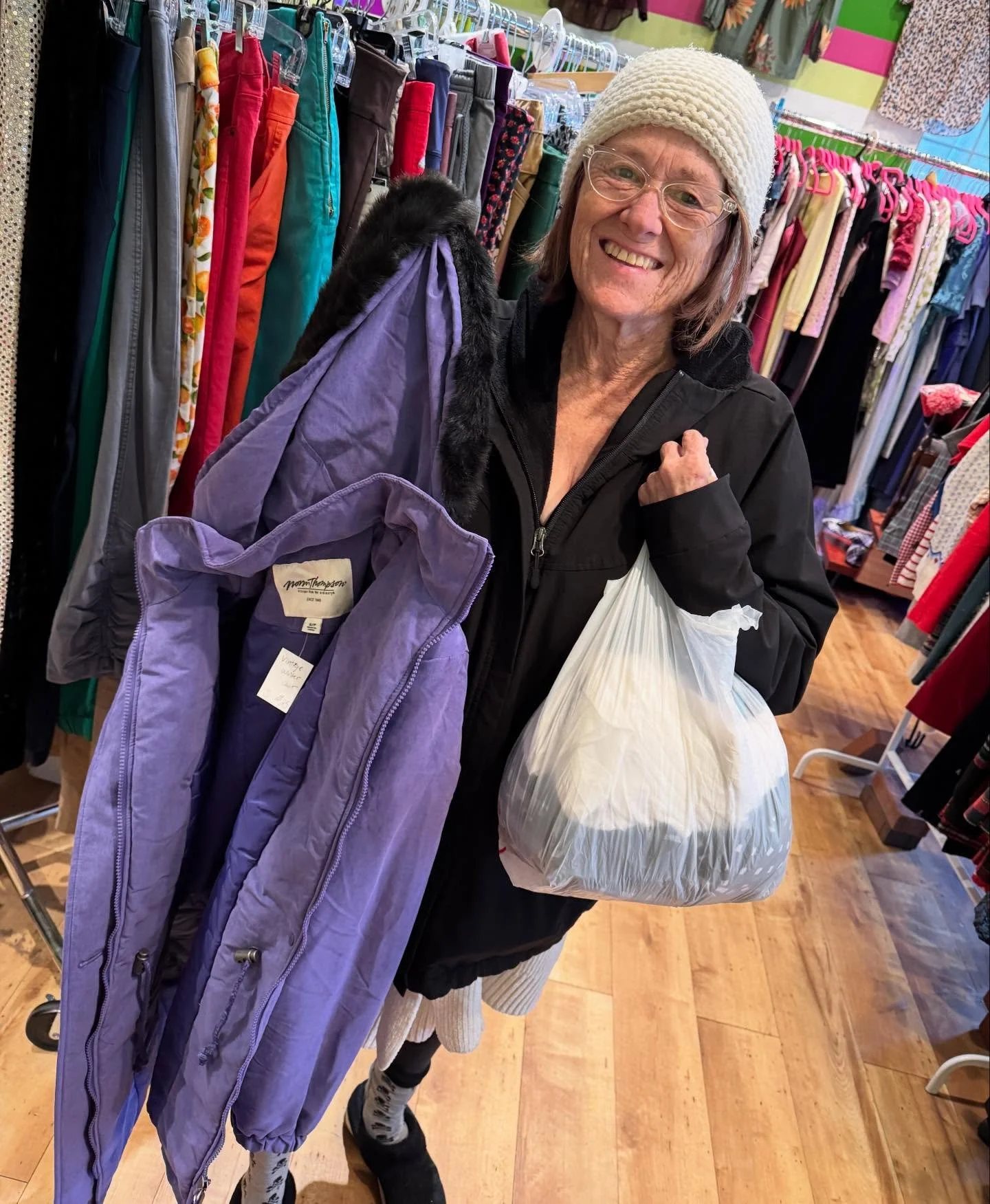 🚨CAUTION🚨Excellent Thrifter Alert! 🚨 Robin is known to be swift in her finds and has an eye for excellence!!! If you don&rsquo;t come in this week she may just buy that perfect item you&rsquo;ve been eyeing! 🙃