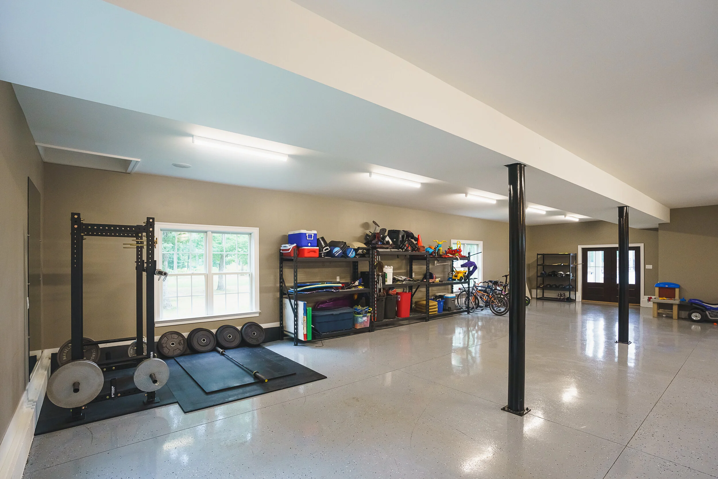 Garages James River Construction — James River Construction