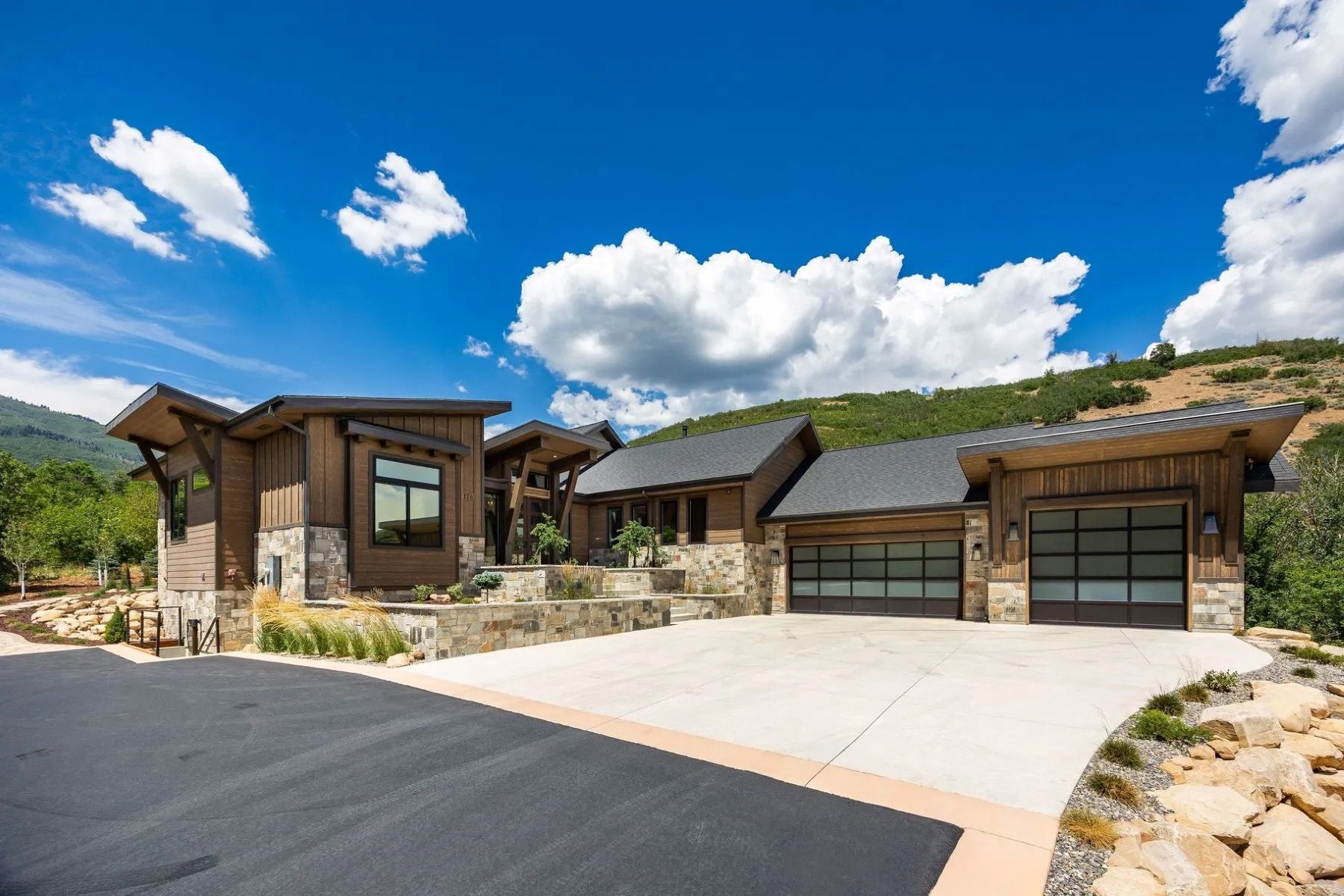 178 N Oakwood Circle, Springville, Utah 84663