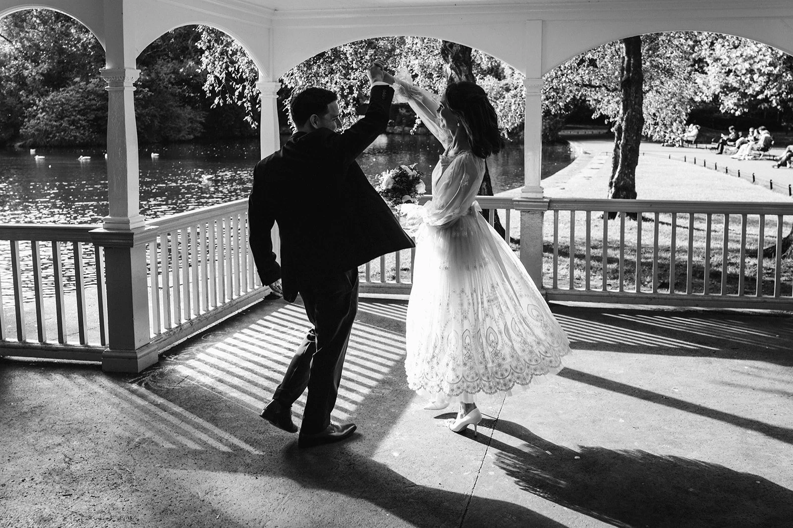 Dublin-Wedding-StephensGreenClub-L&G-17_websize.jpg