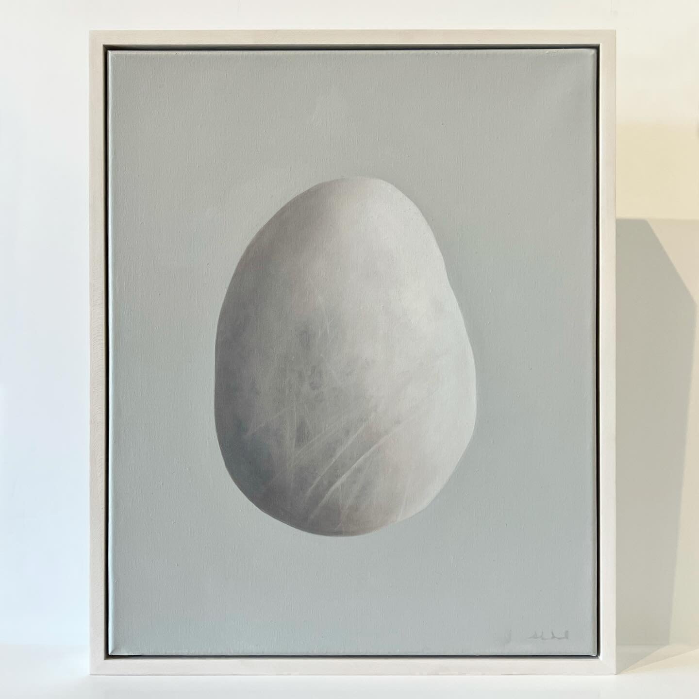 The beauty in @sarahverardo_art paintings captures nature with the most incredible detail. The combination of simplicity, balance and depth are very pleasing. Here we used a white wash on basswood to keep the overall aesthetic consistent with the wor