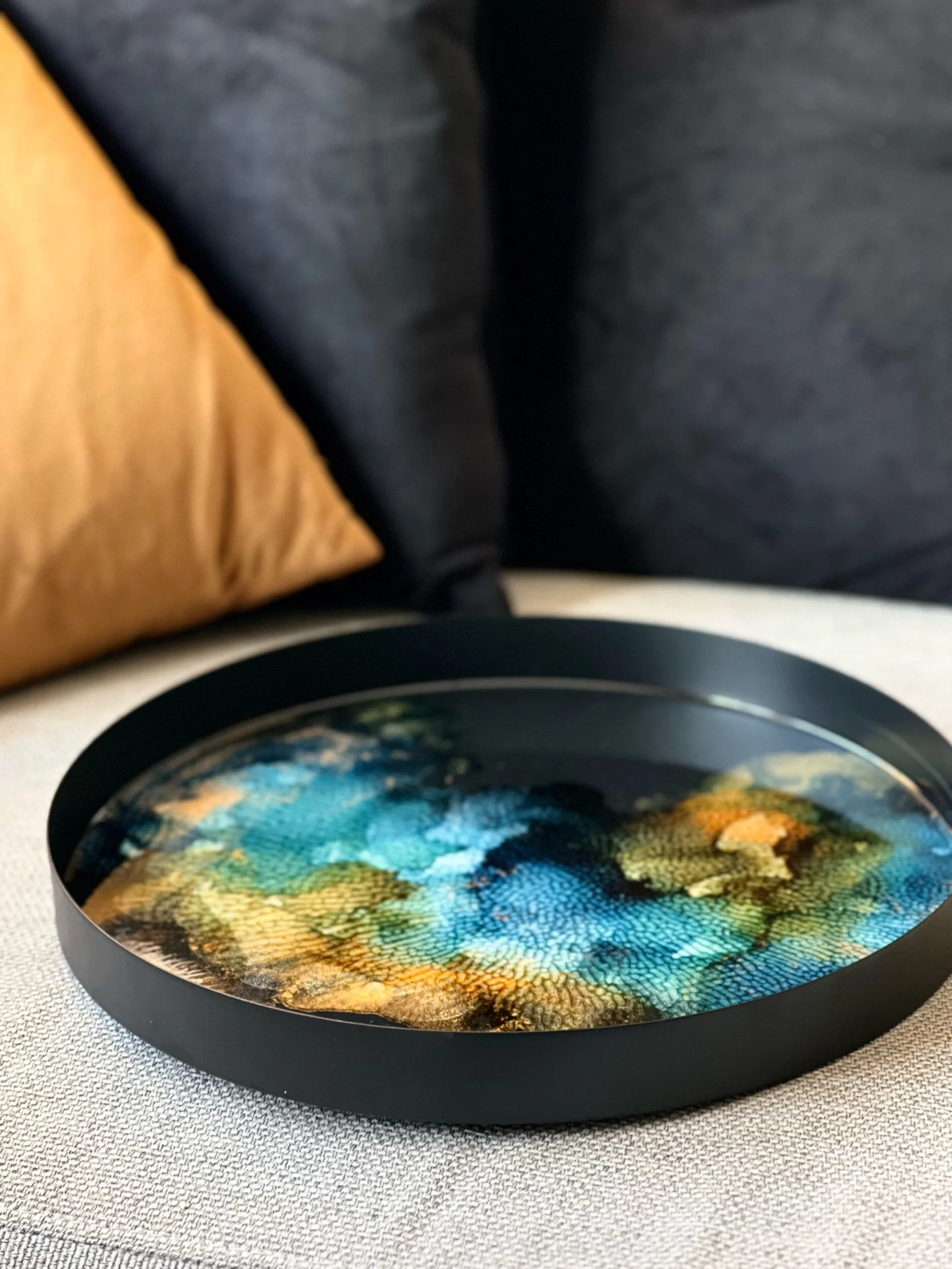 ACB646E6-9B95-4239-B6AD-0B3211AC2D95