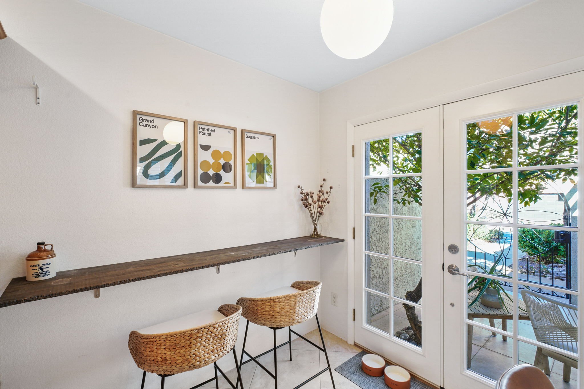 18-web-or-mls-31Jan23_AZRoots_AirBnB-10.jpg