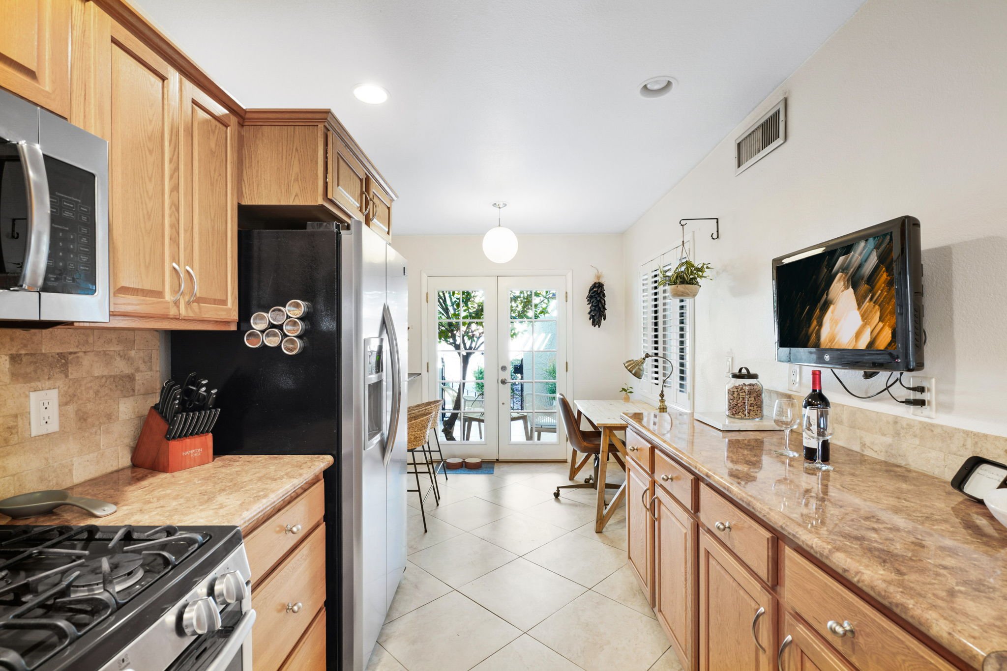 14-web-or-mls-31Jan23_AZRoots_AirBnB-8.jpg