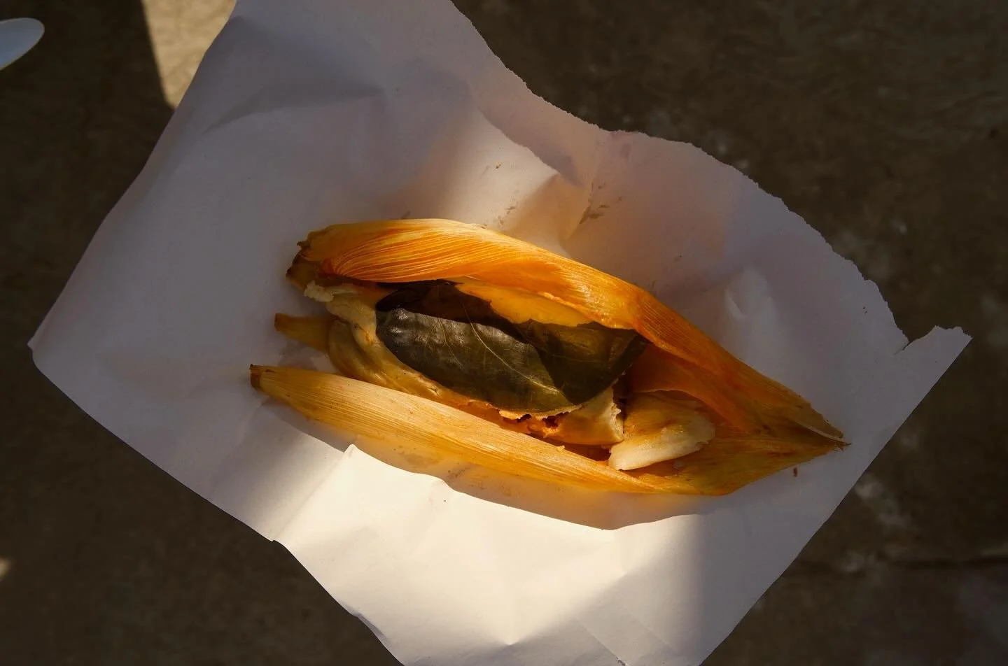 3 tamales you should try in Oaxaca
Tamal de Mole Amarillo
It’s finished in a leaf called hoja santa, which gives it a wonderful anise-like flavor. The mole is runnier than others and usually made with chicken. Though in the Central Valleys som