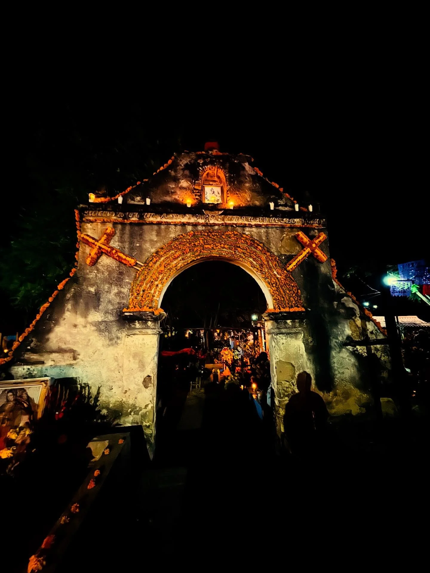 Among candles, cempas&uacute;chil and music the graveyards in Oaxaca become a place for celebration.

D&iacute;a de Muertos is not mournful but a occasion of continuity, of rituals whispered through generations and traditions that we revive during th