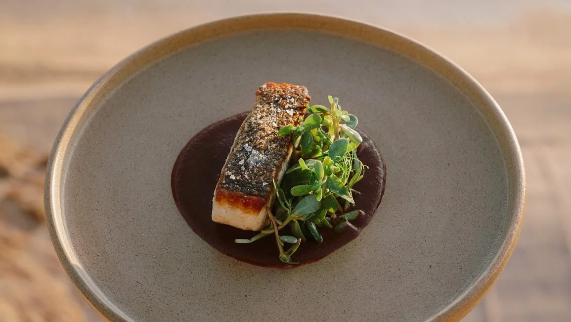 This is Oaxaca

Savor a dinner where every ingredient is a homage to the pillars of our ancestral cuisine. Kaelin&rsquo;s menu is a refined journey through the ingredients harvested, caught and foraged in Oaxaca.

The Chef&rsquo;s Table experience:
6