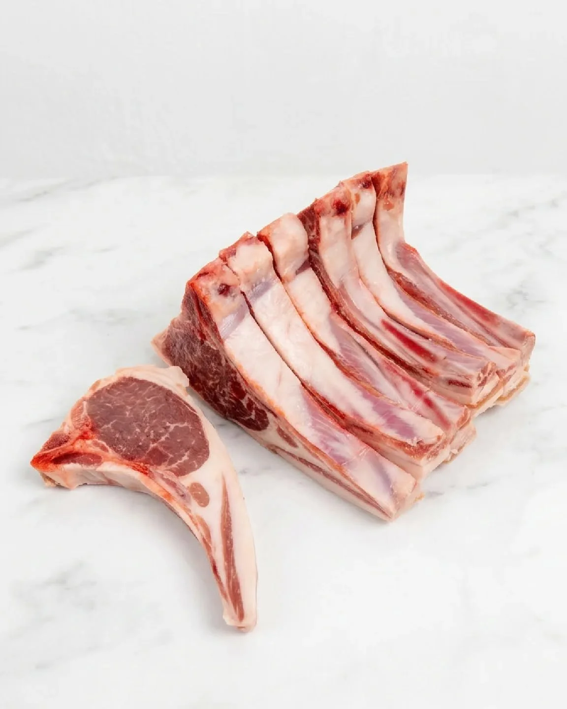 Carne de excel&ecirc;ncia, preparada com todo o cuidado para garantir uma experi&ecirc;ncia &uacute;nica &agrave; mesa.

Leve para casa o verdadeiro sabor do borrego de qualidade. 🐑🥩