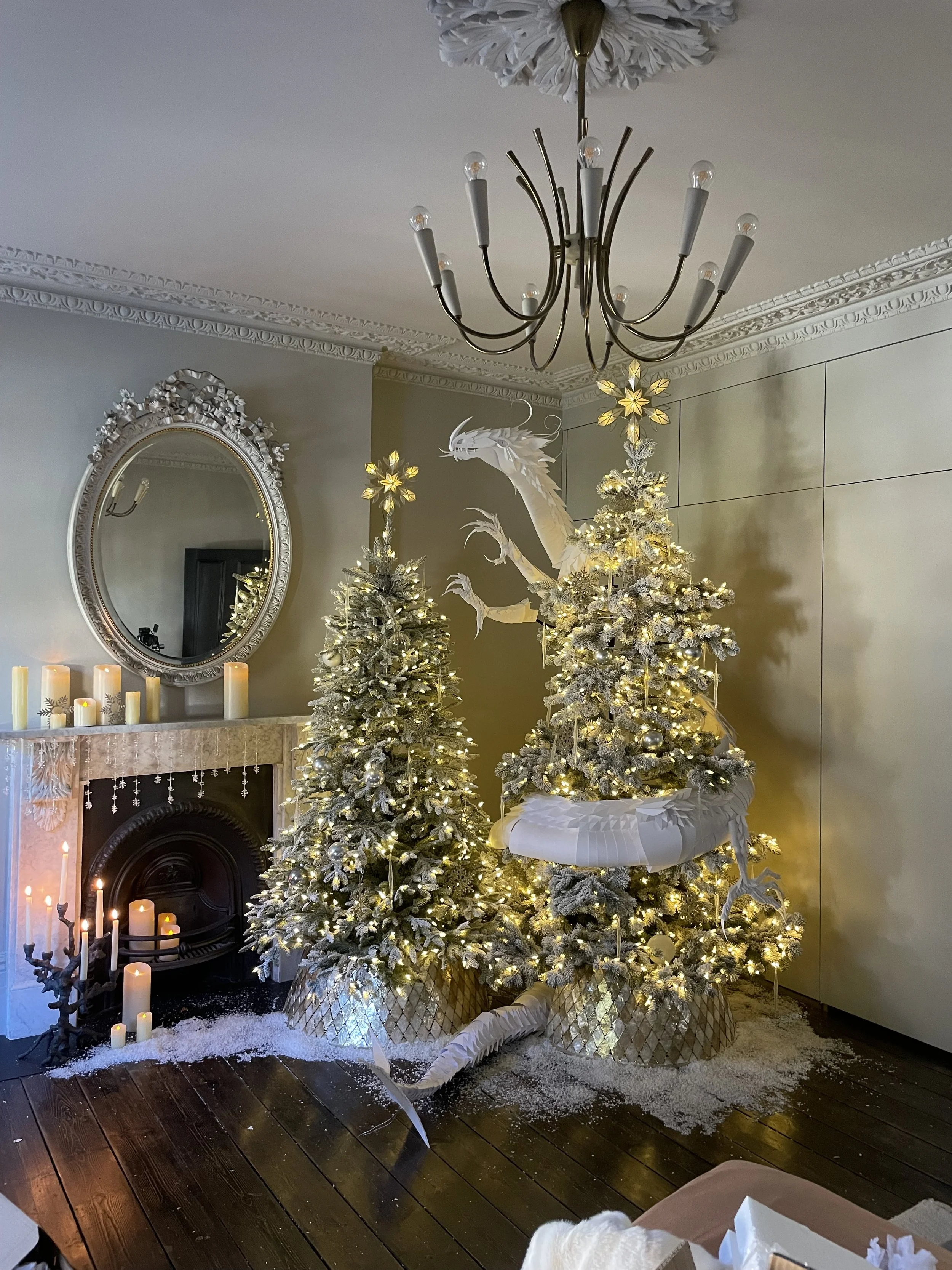 Paper sculpture Dragon for TV advert 2LG Studios